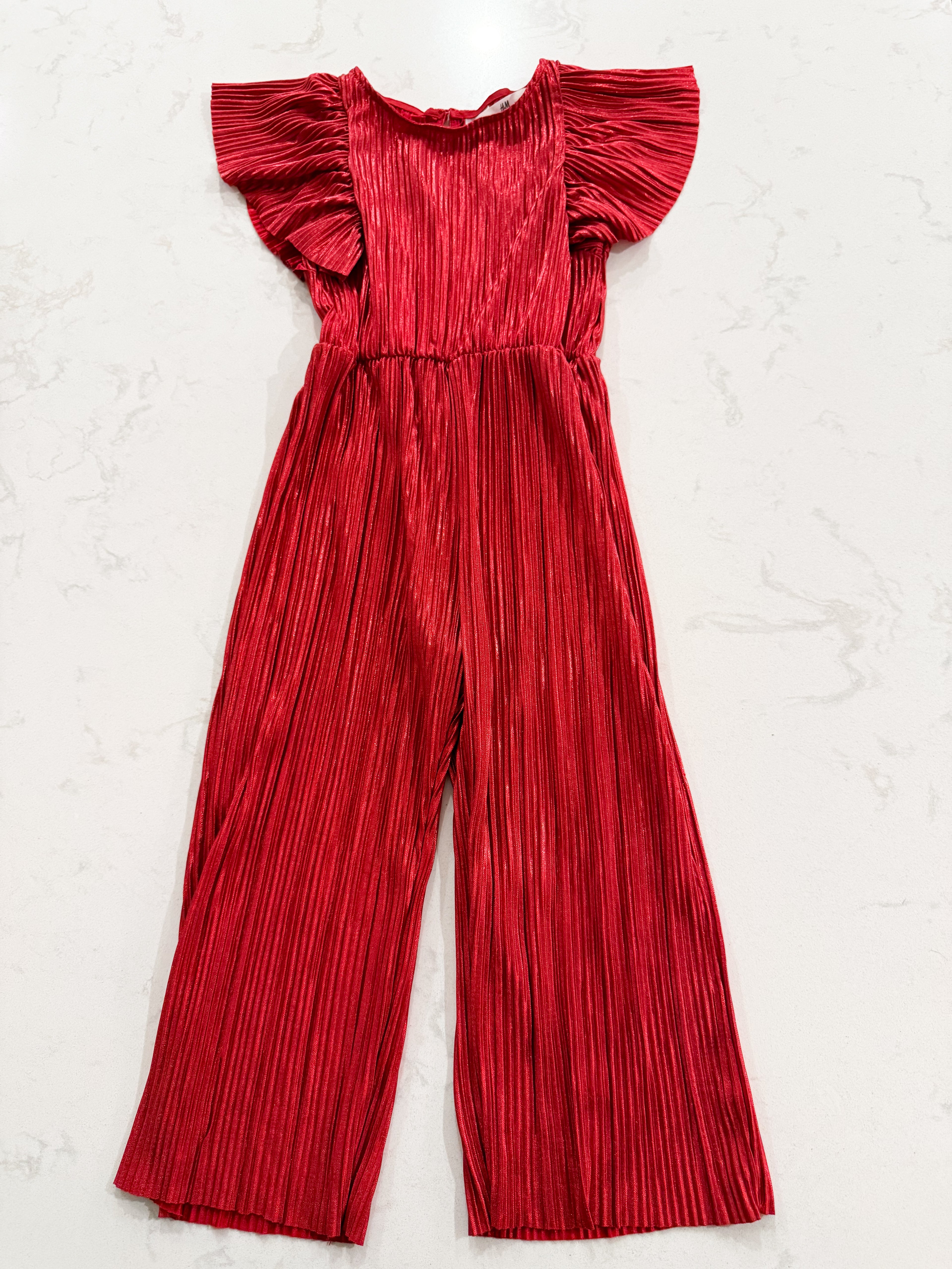 H&M- 3T- EUC- think metallic ribbed romper with ruffled sleeves