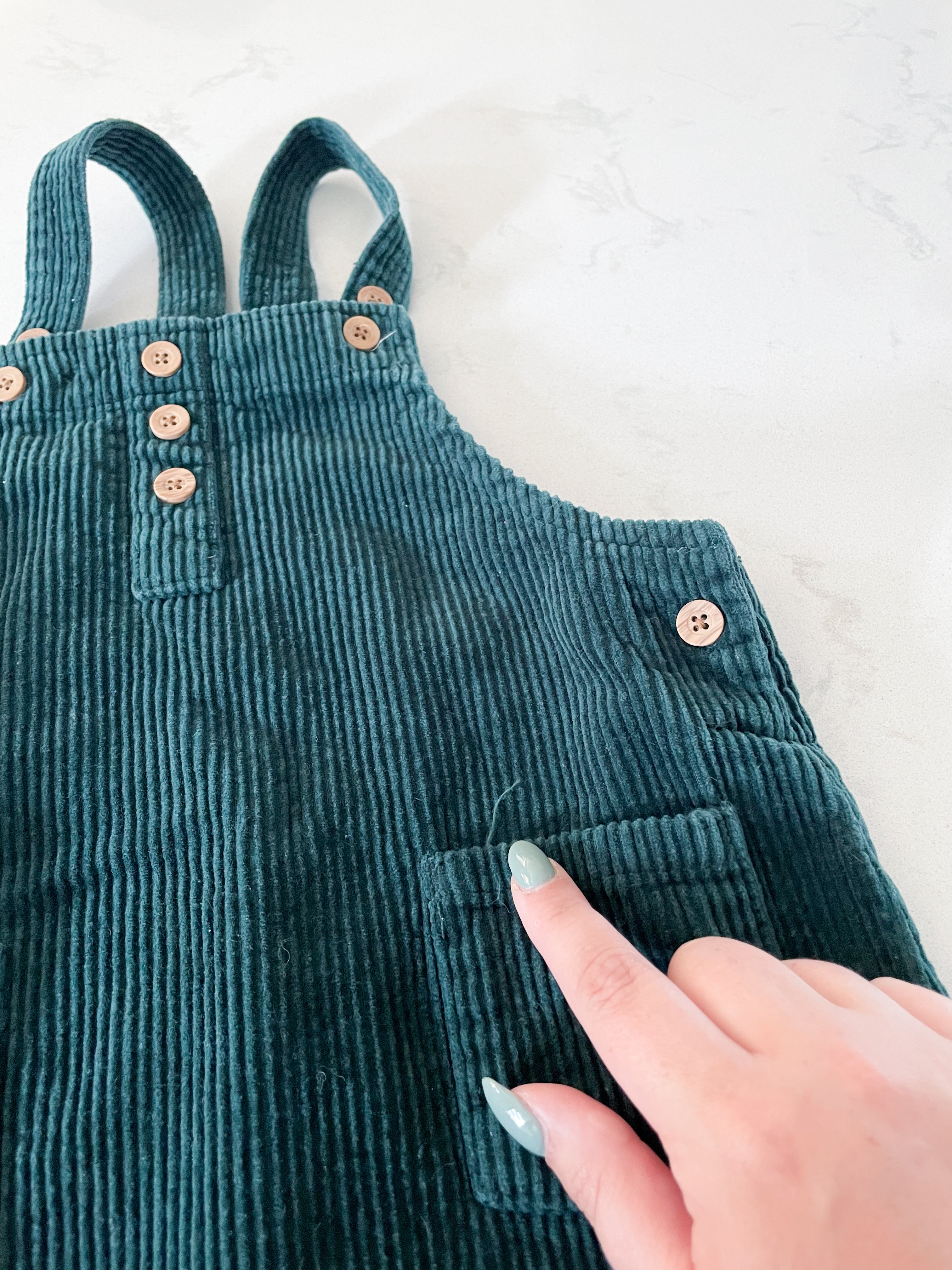 Blumind-2T-GUC- dark green corduroy dress