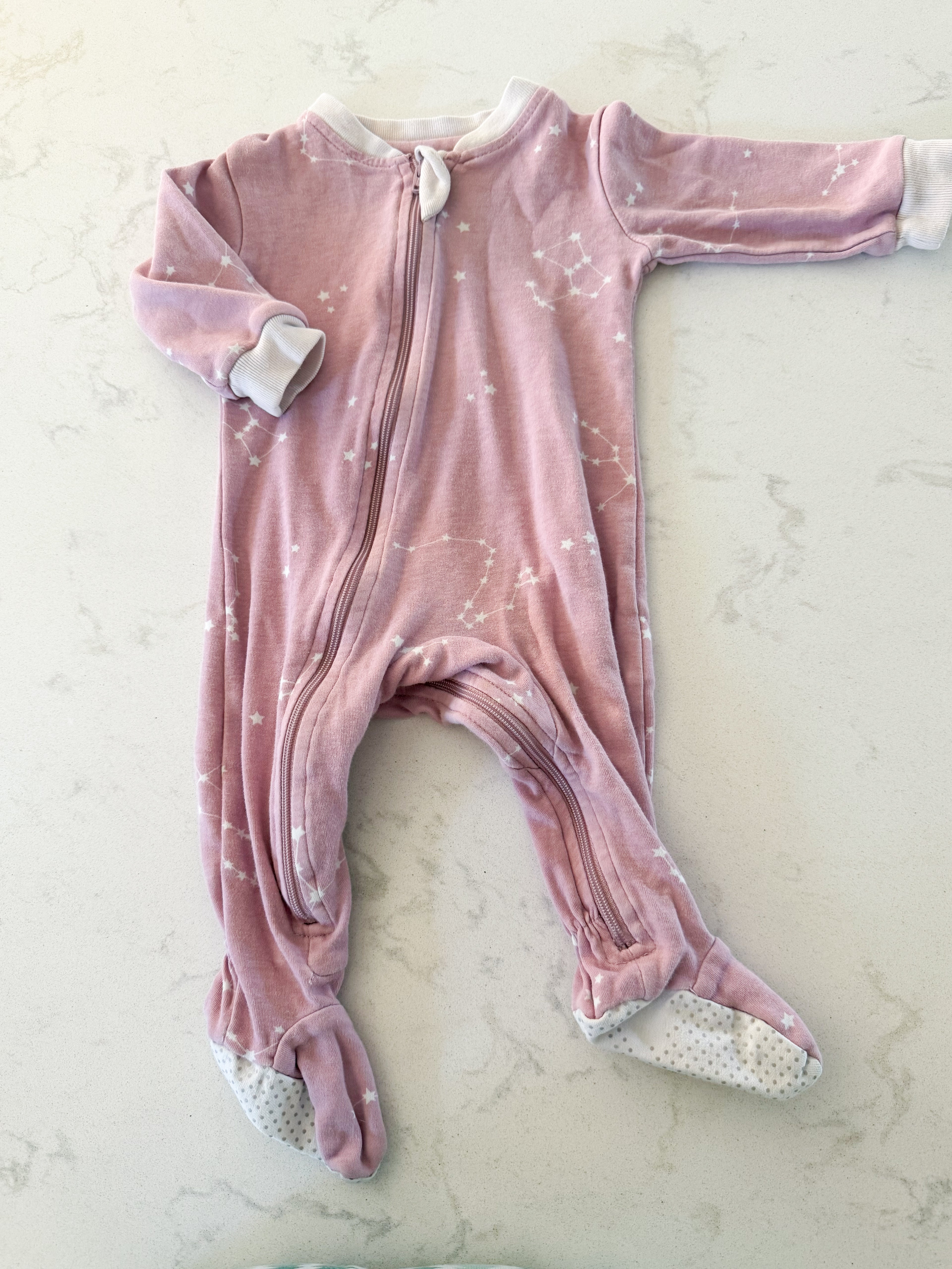 Zippy Jamz- 3-6m- GUC- pinkish purple footie pajamas