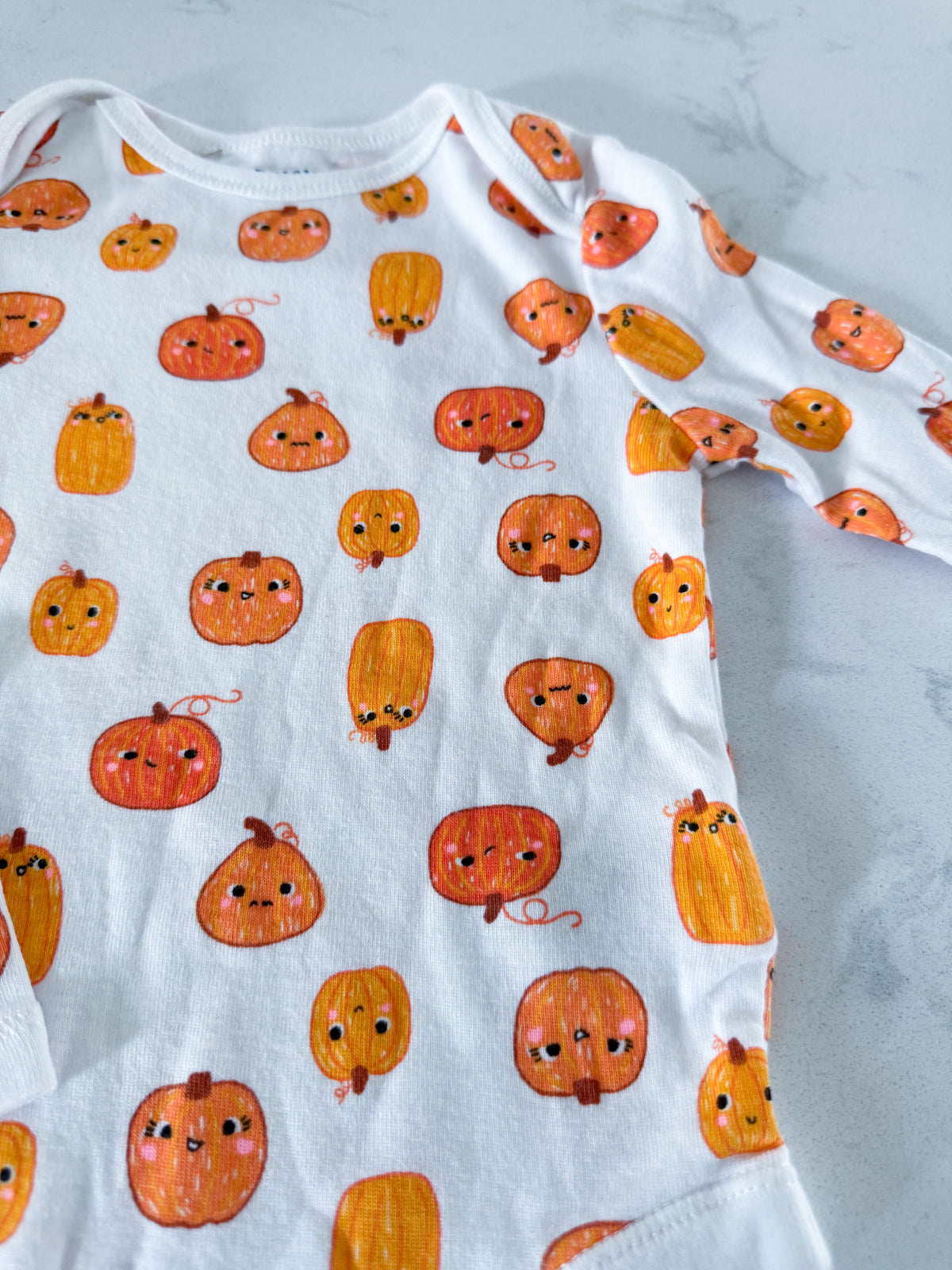 Old Navy- 18-24m- VGUC- long sleeve white bodysuit with pumpkin pattern