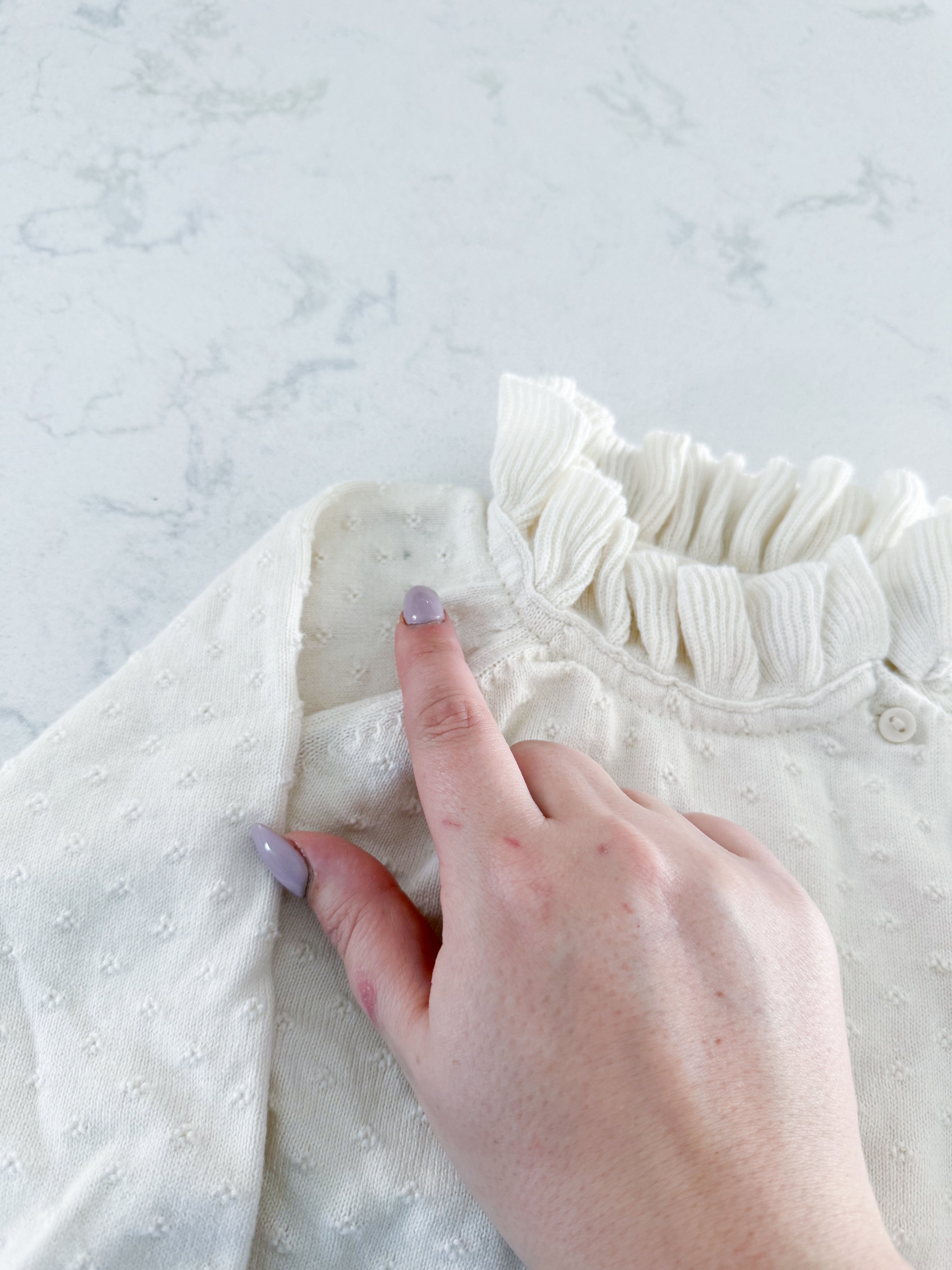 H&M- 6-12m- PLAY- white knit two piece set