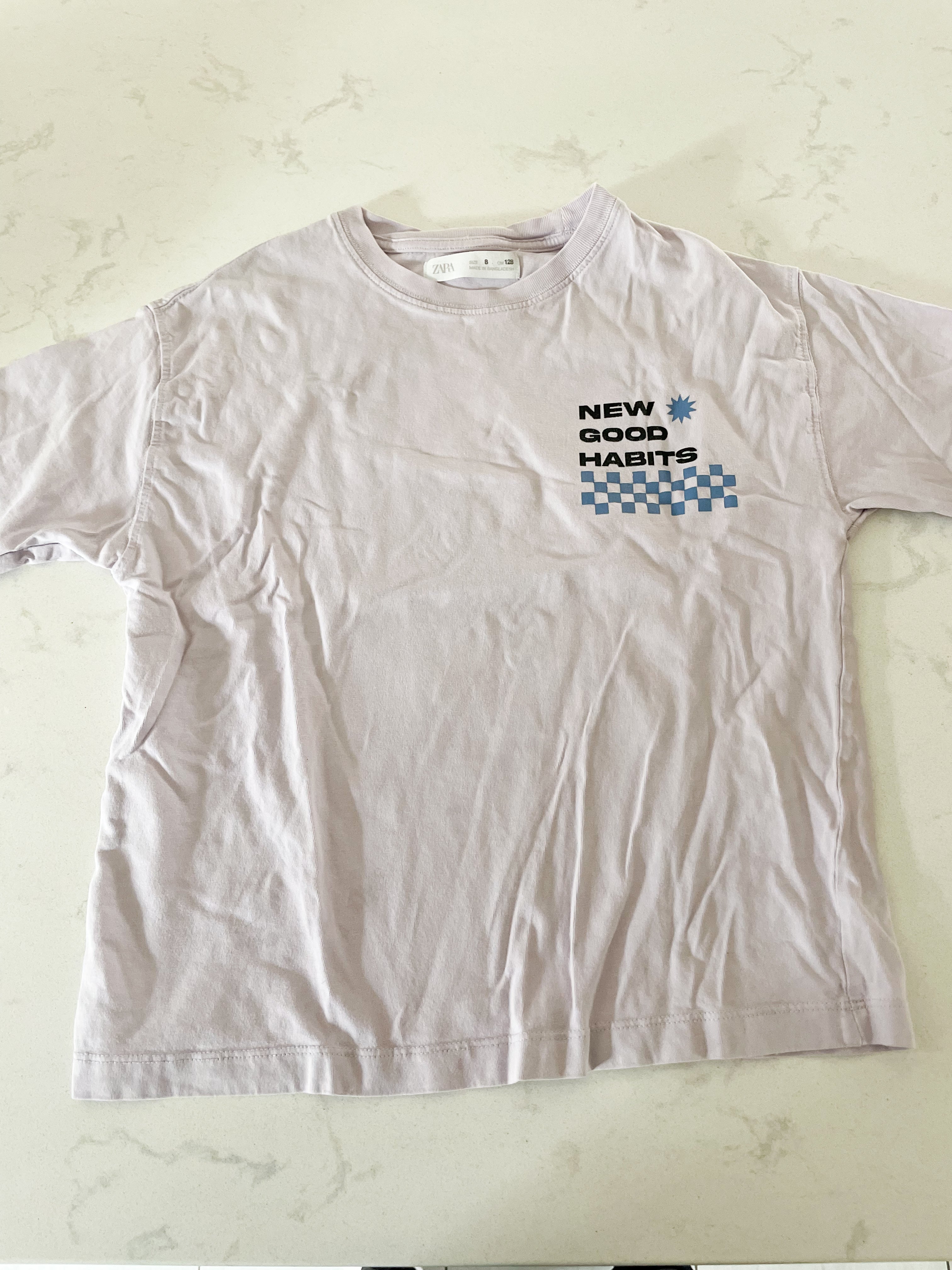 Zara-8Y-VGUC- light purple t shirt with graphic on back