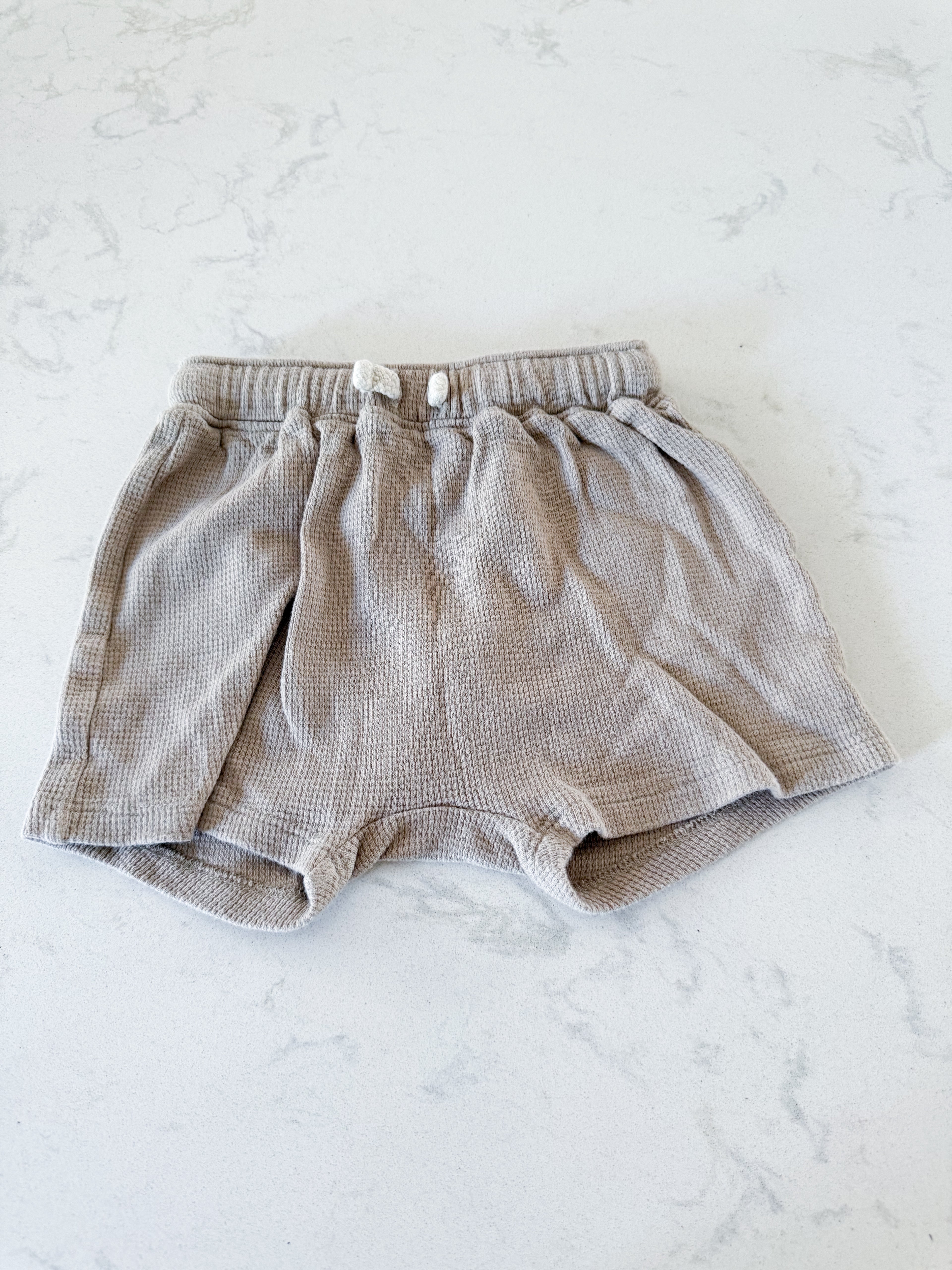 Old Navy- 12-18m- GUC- waffle knit beige shorts