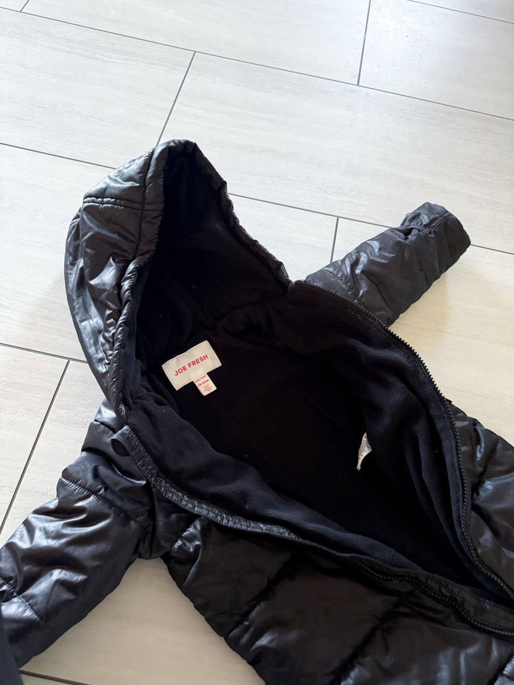 Joe Fresh- 18-24m- VGUC- black snowsuit