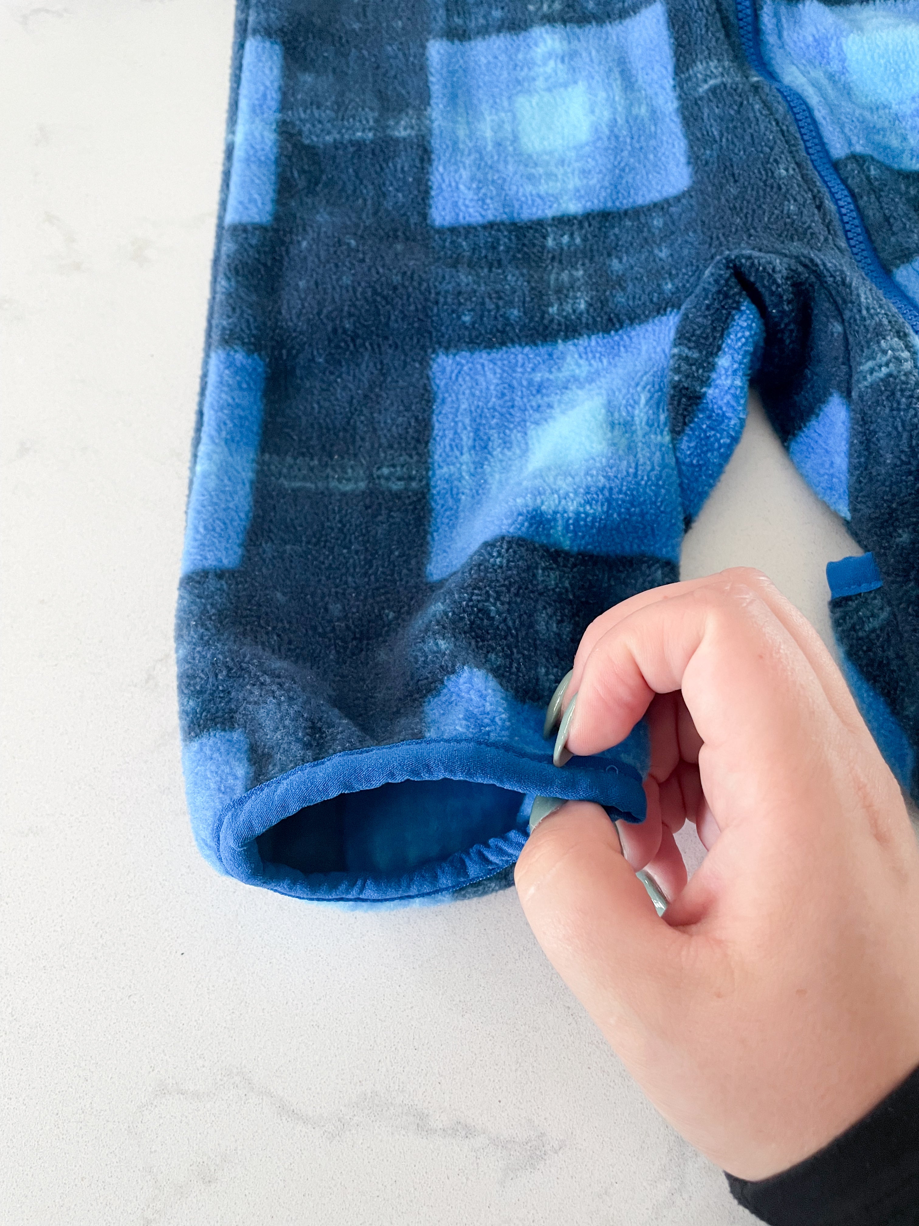 Columbia-0-3m-VGUC-fleece bunting suit blue plaid