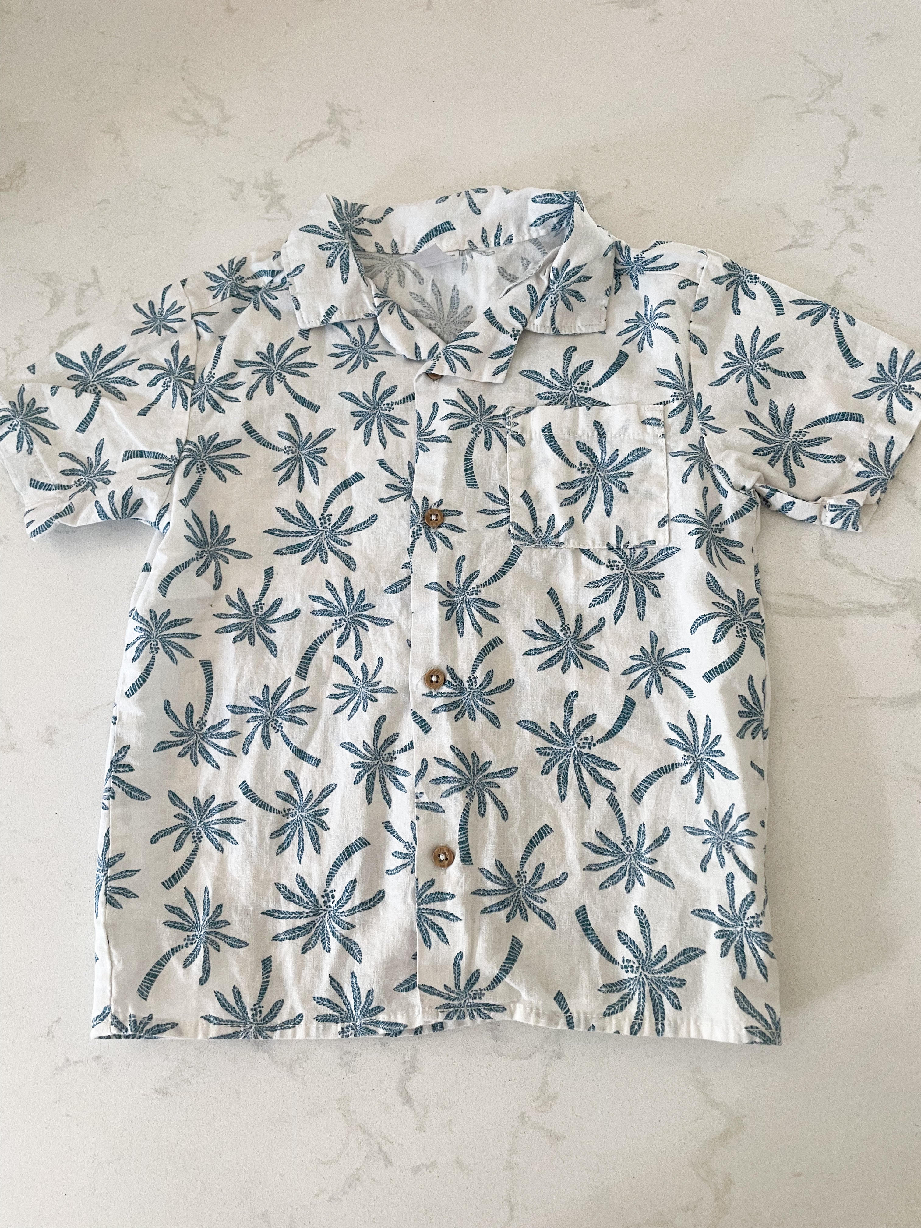 Carter’s- 5T- VGUC- white button up shirt with palm trees