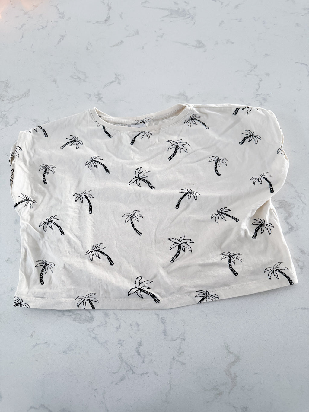 Zara- 11-12Y- PLAY- light beige crop shirt with black palm trees