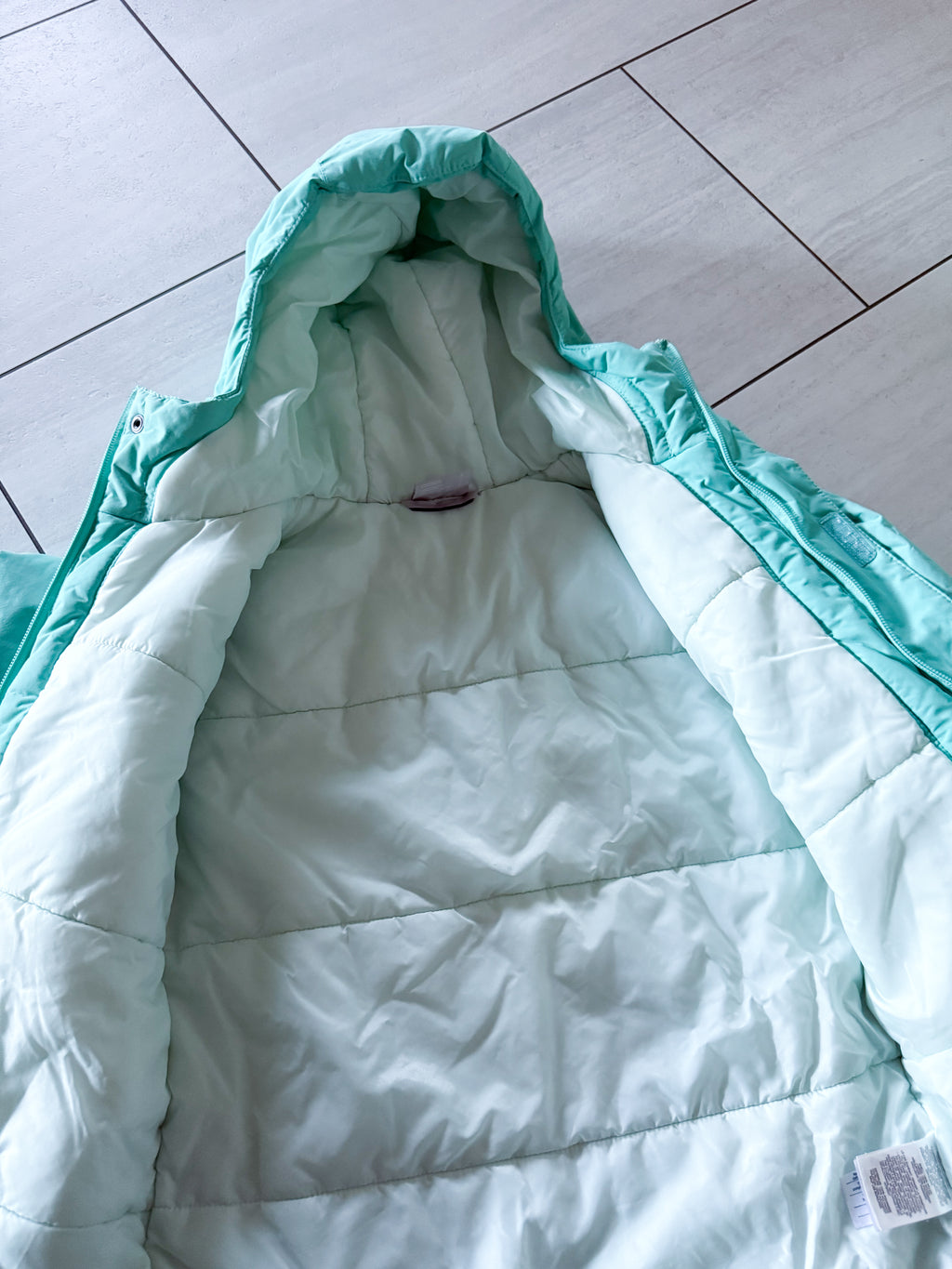 Columbia- 8Y- PLAY- light green two shade winter coat