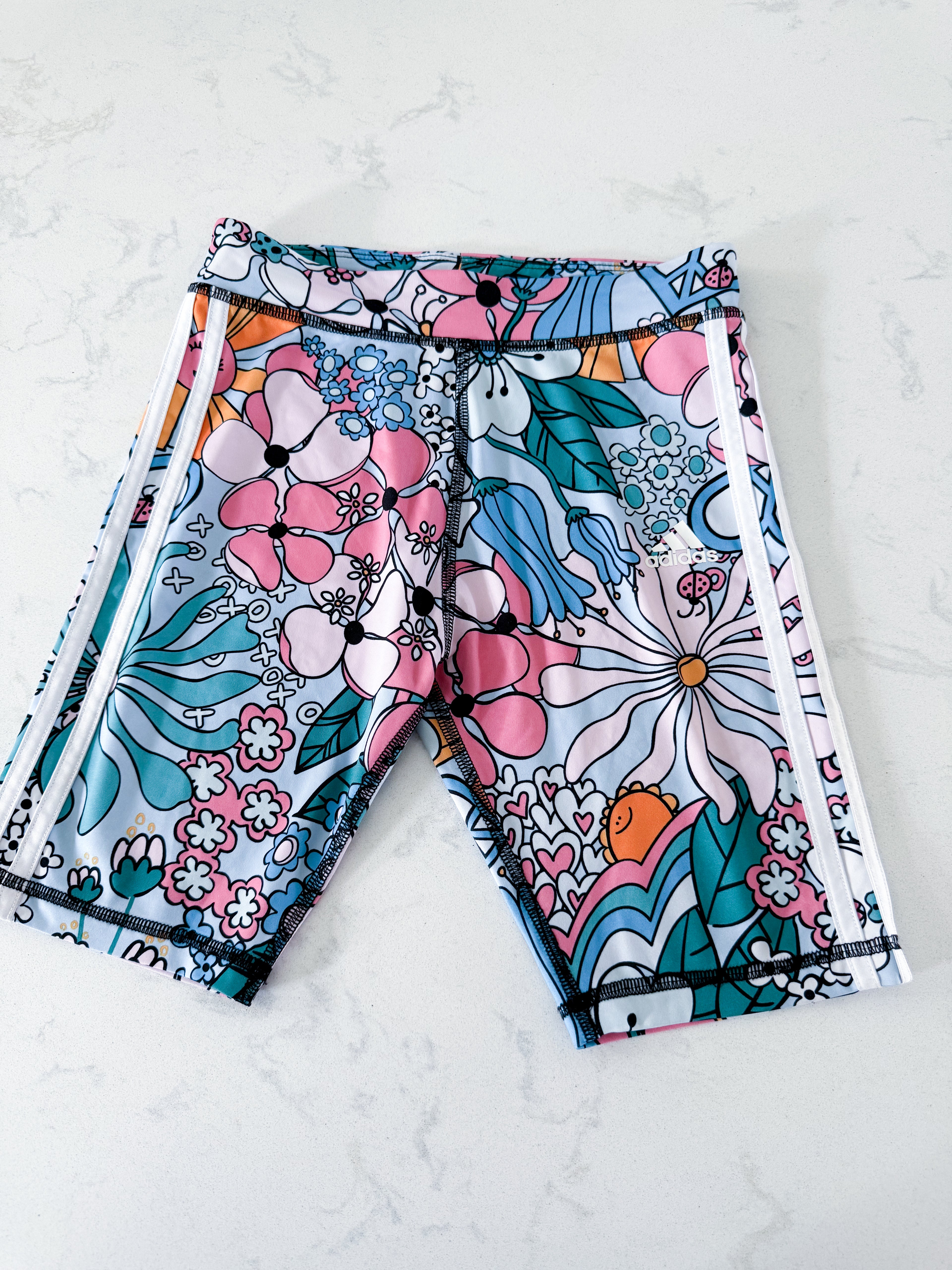 Adidas- Medium (10-12Y)- VGUC- floral patterned bike shorts