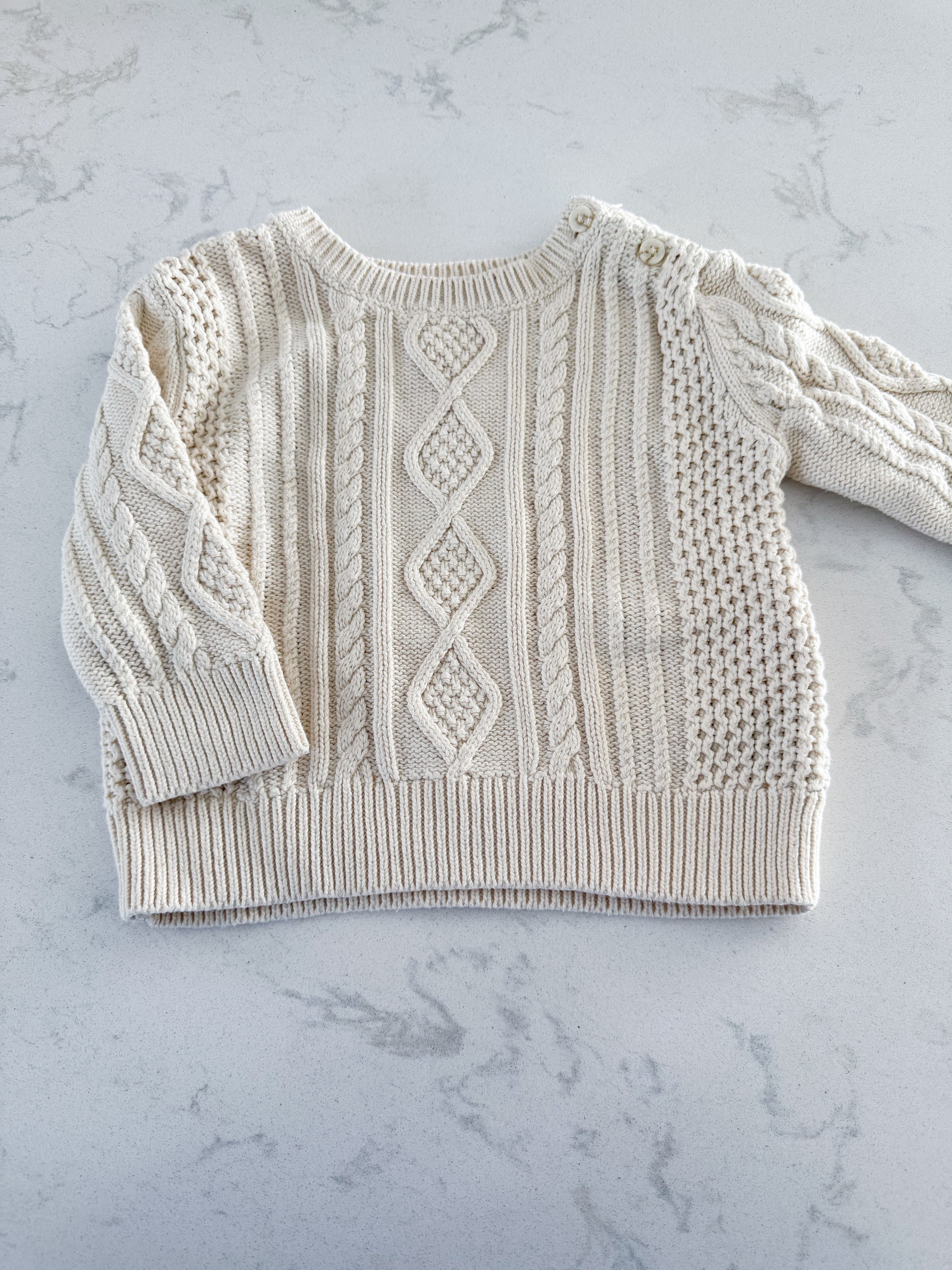 Gap- 6-12m- GUC- cream knit sweater