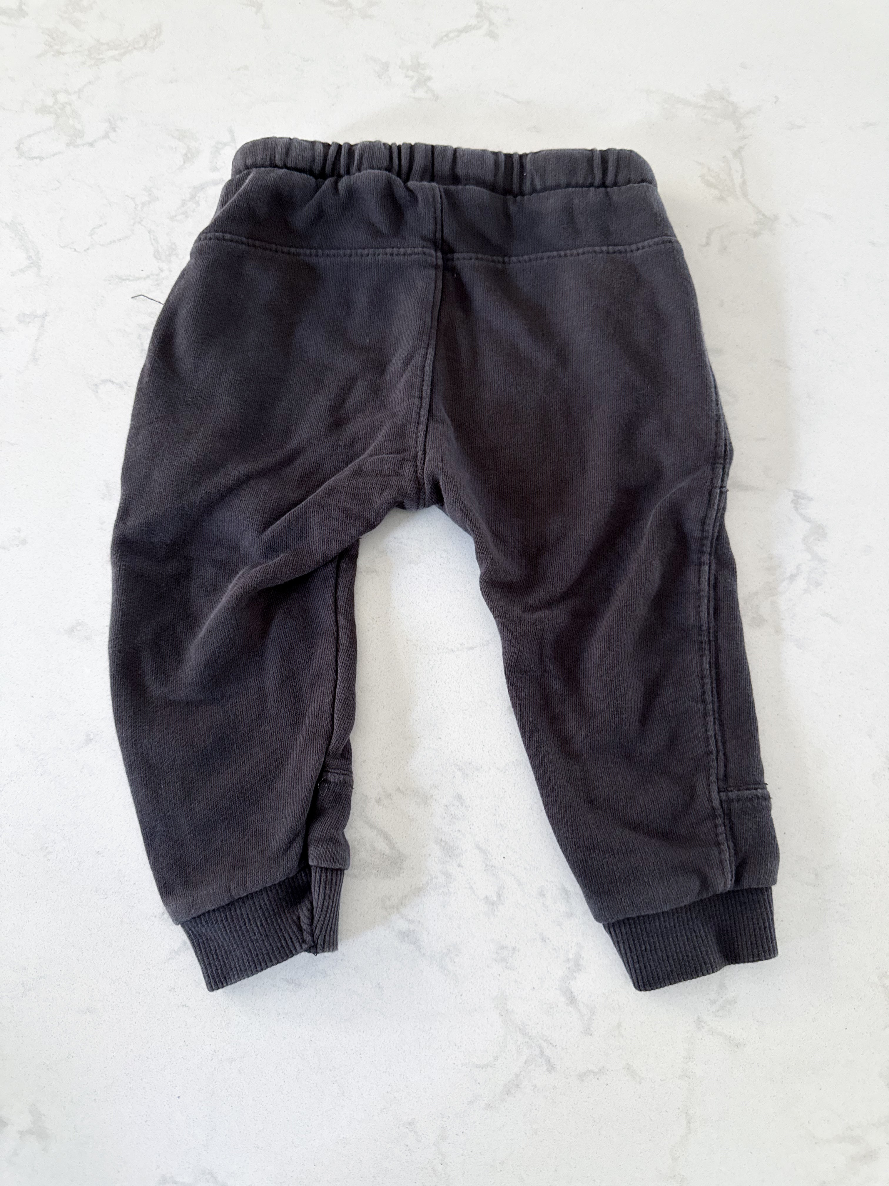 Zara- 12-18m- PLAY- dark grey sweats
