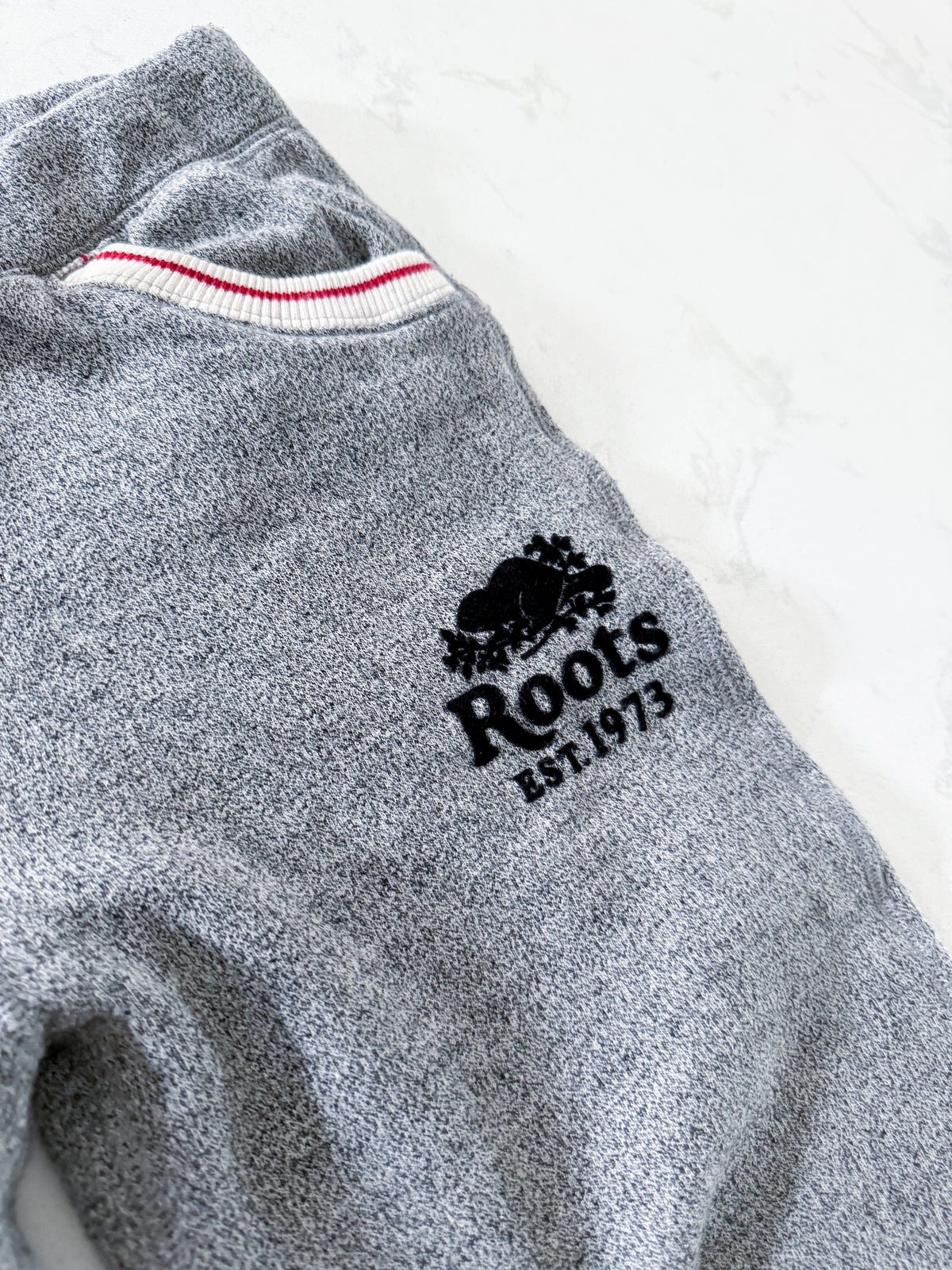 Roots- 14Y- VGUC- Grey sweats with black logo