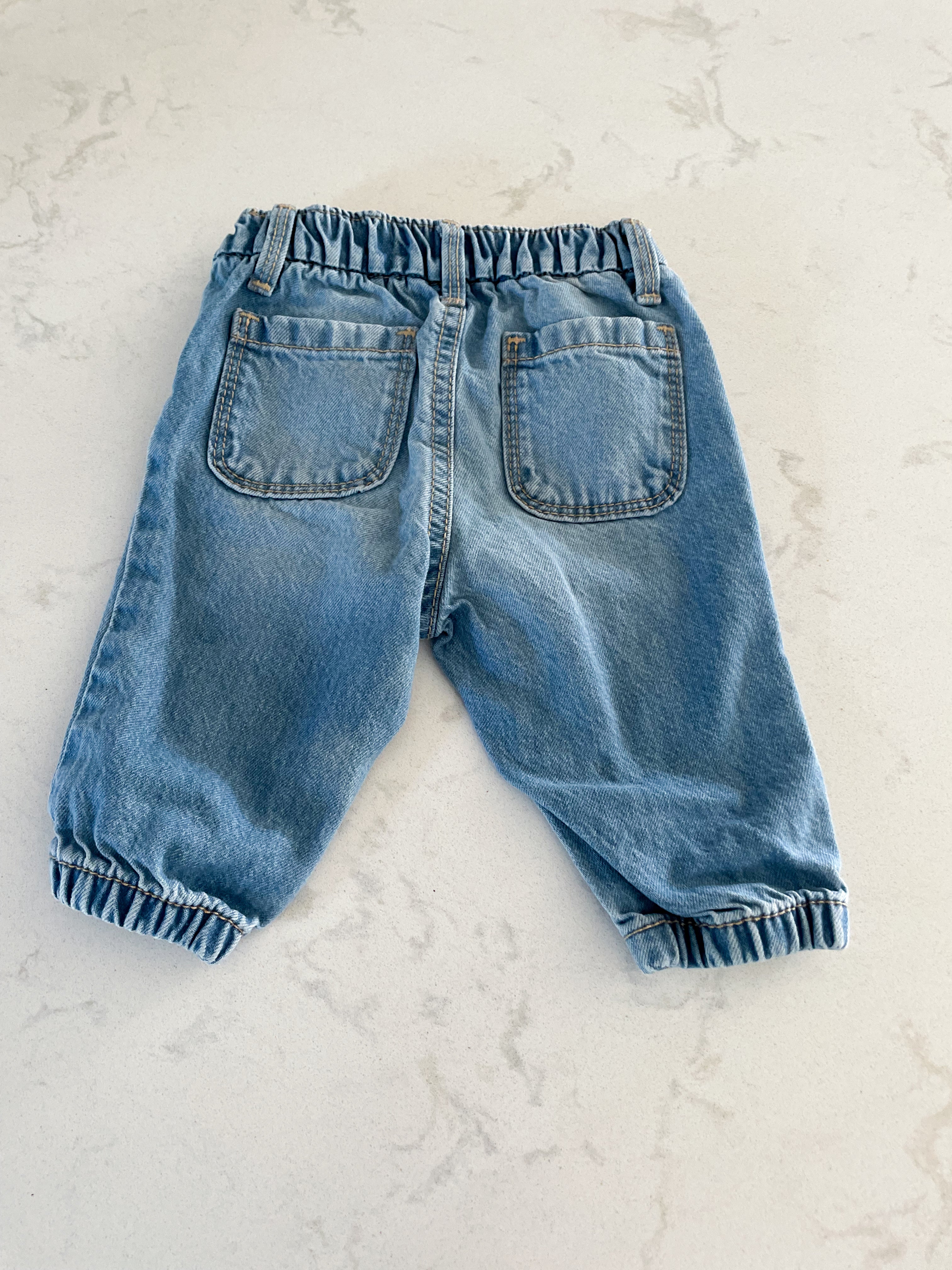 Old Navy-3-6m-GUC-jeans