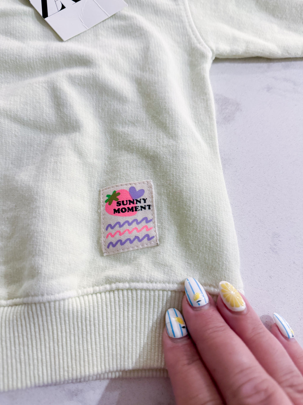 Zara- fits 2T- BNWT- bright light green crewneck with sunny moments patch