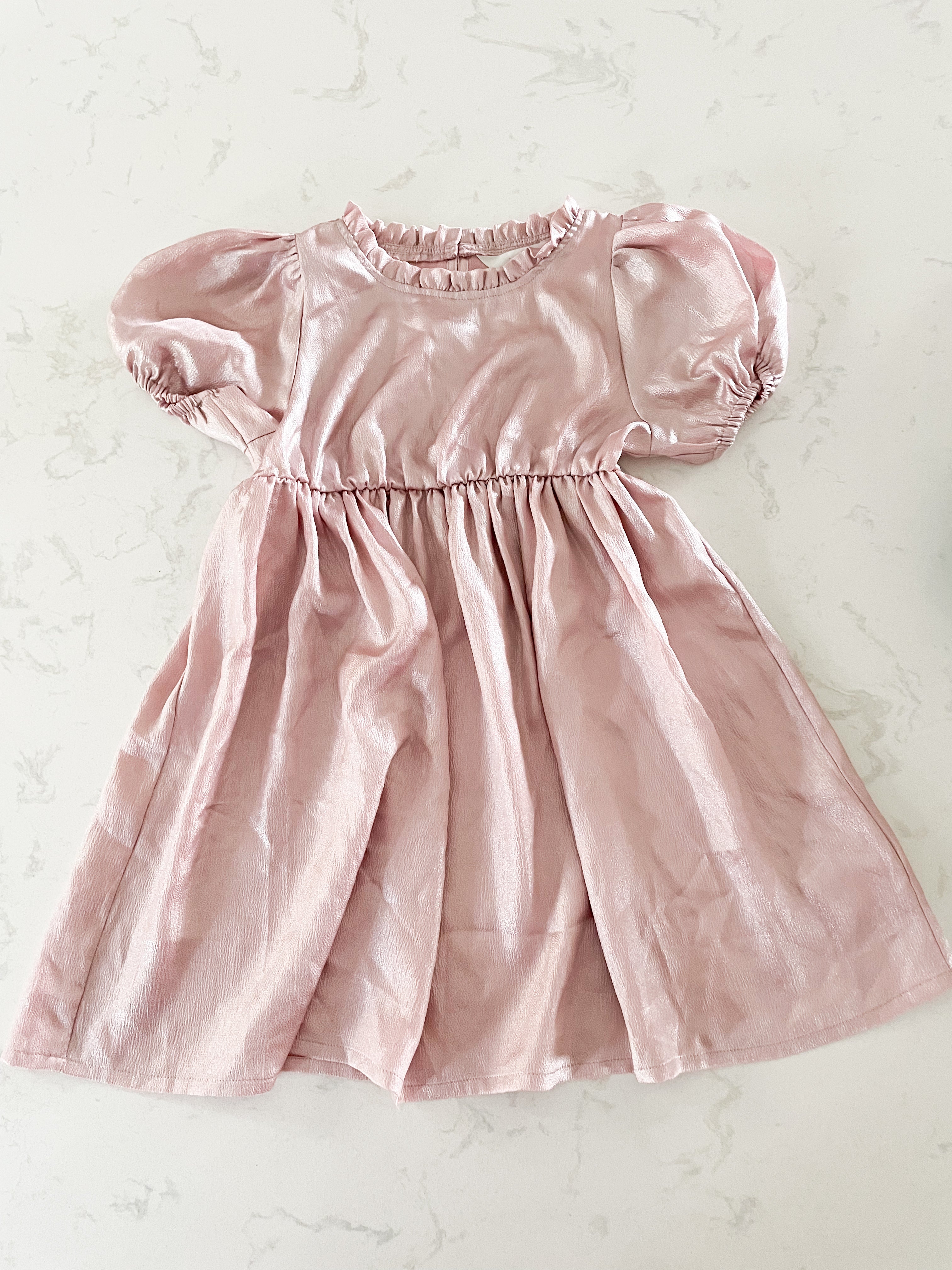 H&M-6Y- VGUC- metallic pink puffed sleeve dress