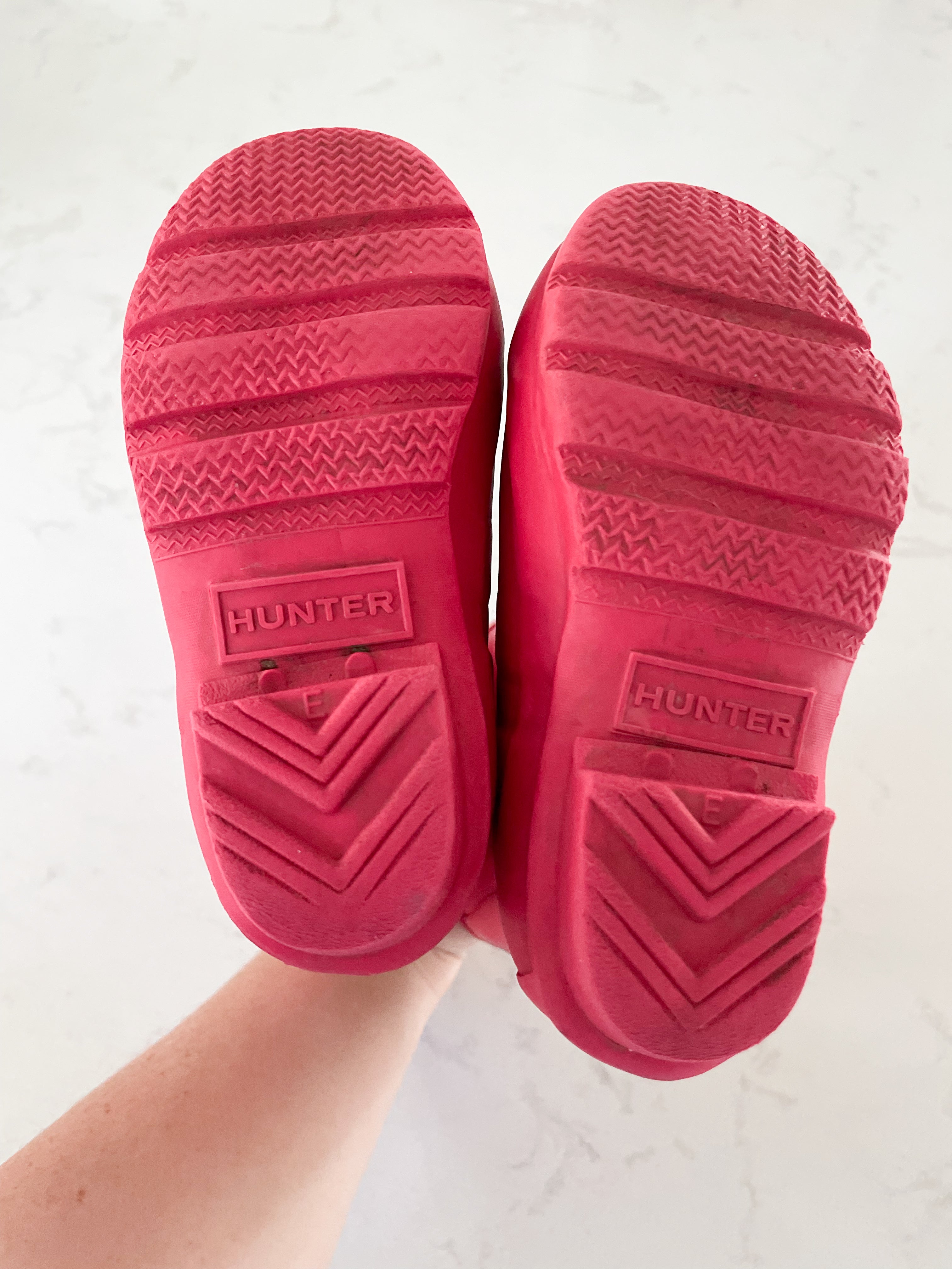 Hunter- 10C- Dark pink rain boots