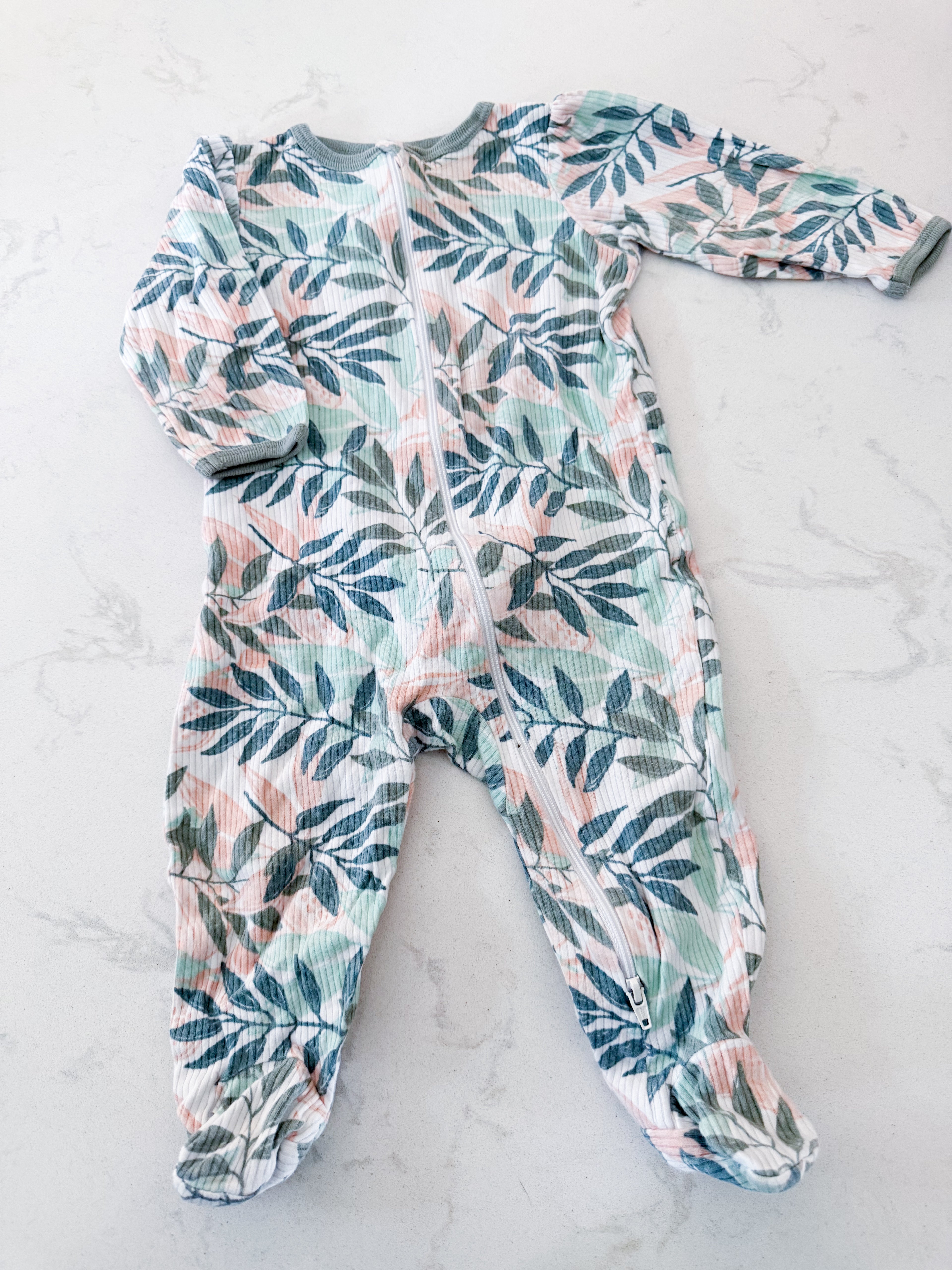 Wonder Nation- 6-9m- VGUC- white ribbed footie Jammies with pink florals and green leaves