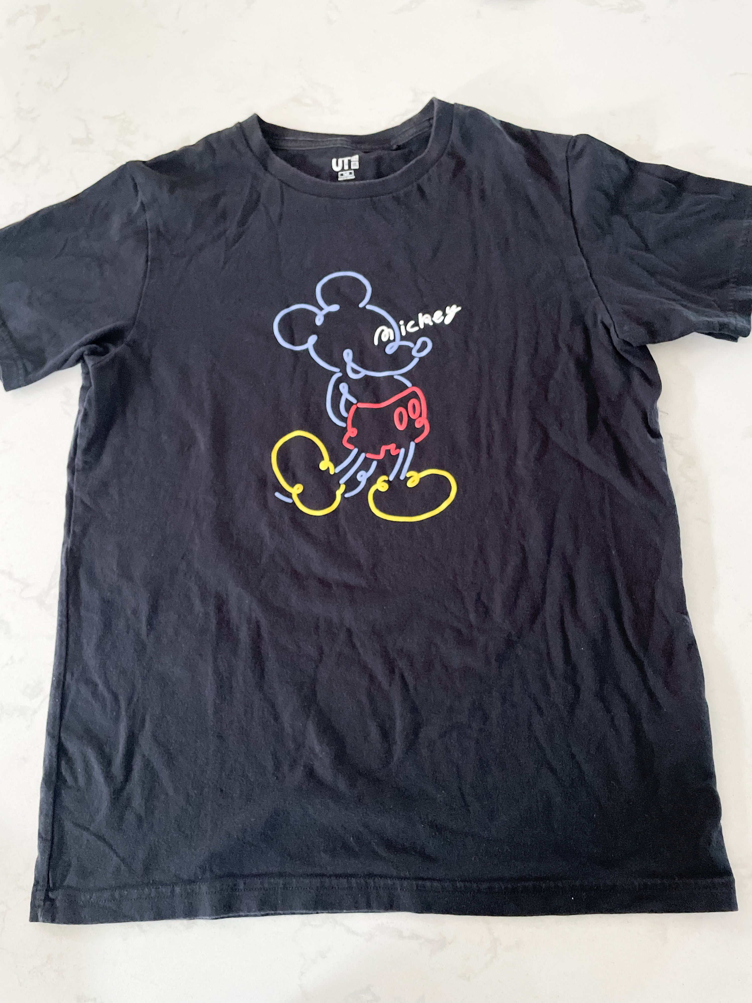 Uniqlo- 13Y-GUC- black t shirt with Mickey Mouse on front