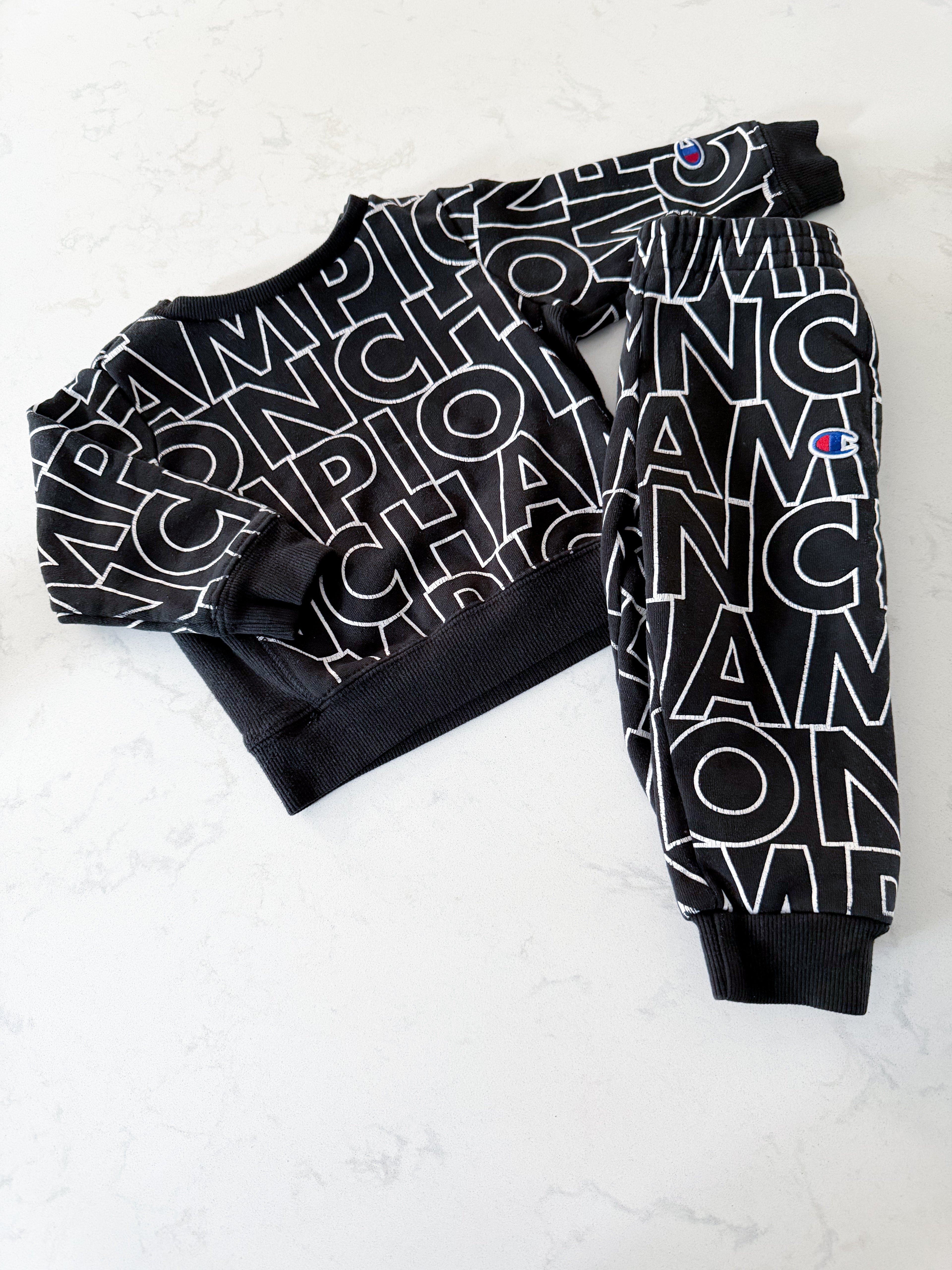 Champion- 18-24m- GUC- black and White matching set