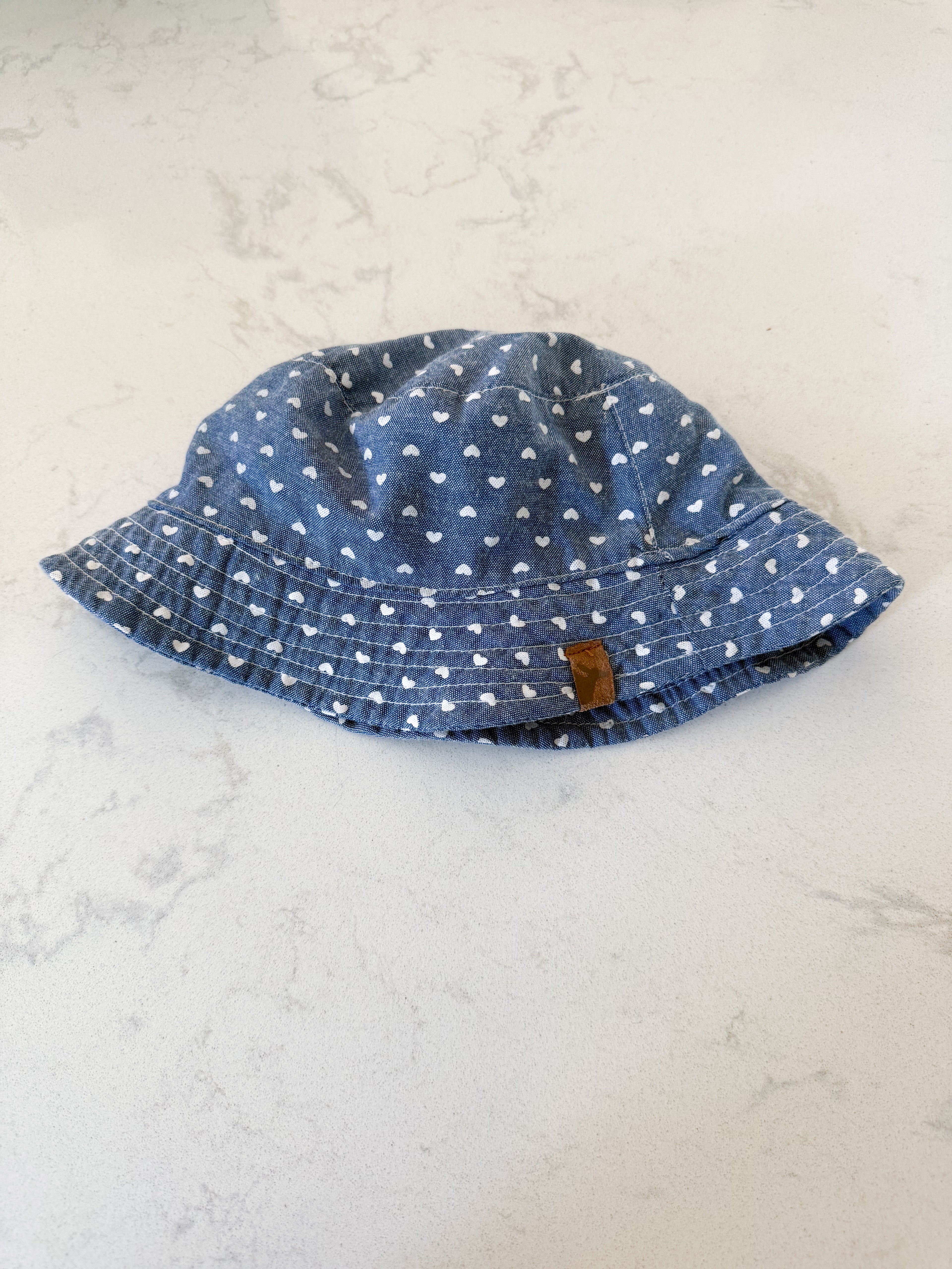 Jean with white heart bucket hat- fits 6-12m- GUC