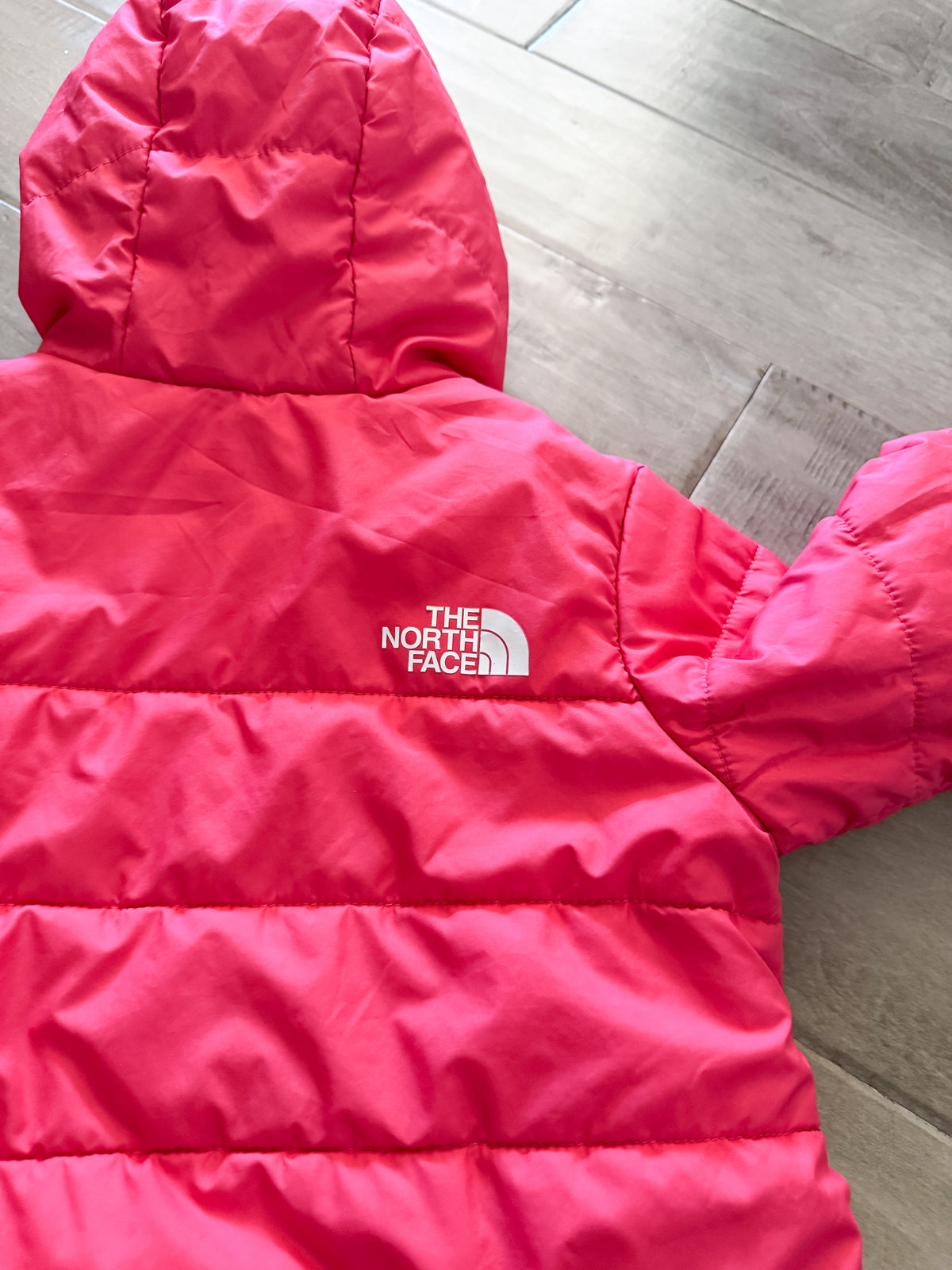 The North Face- 4T- PLAY- reversible pink floral puffer jacket