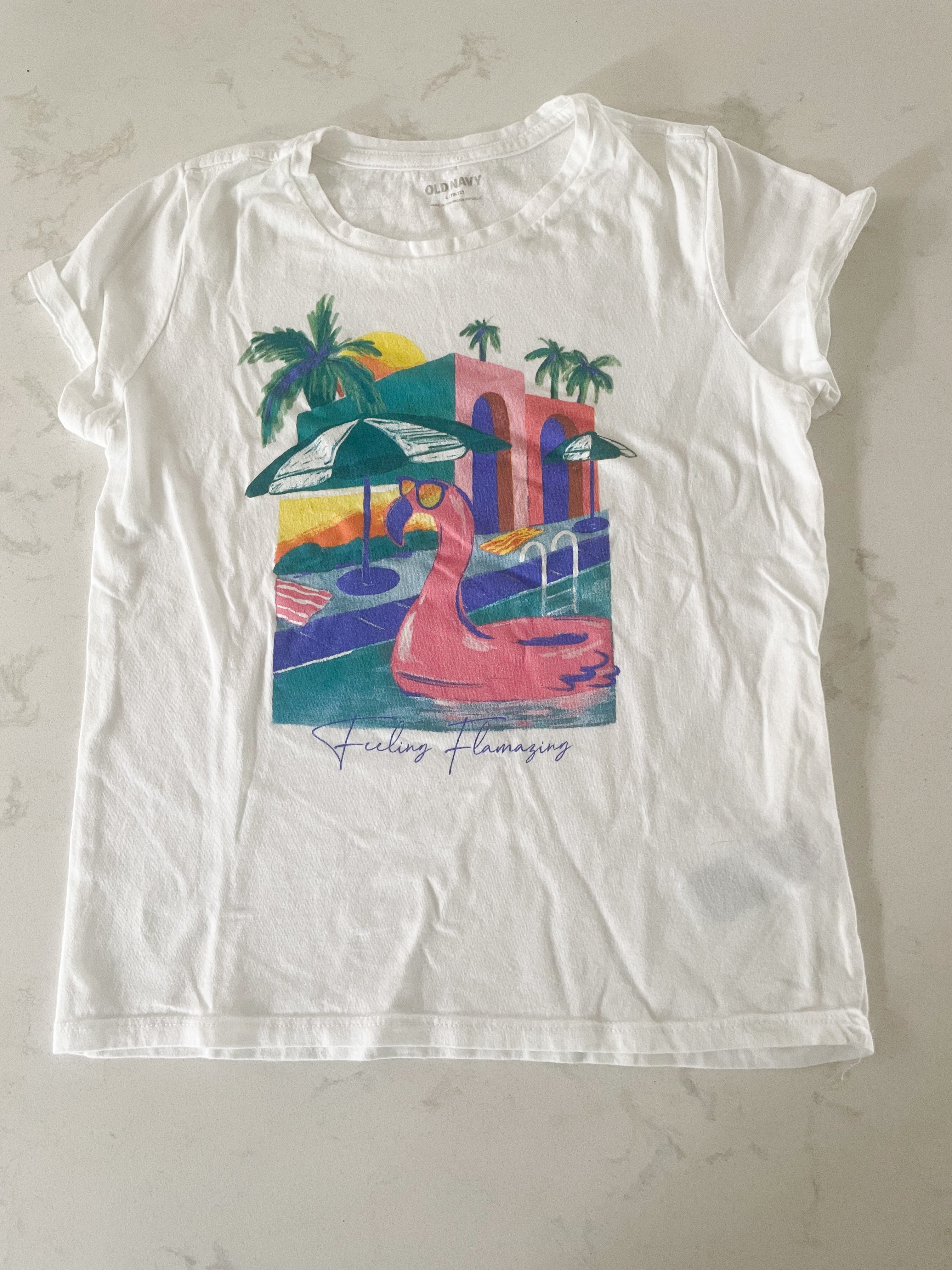 Old Navy-10-12Y- GUC- white t shirt with blow up flamingo toy on the front