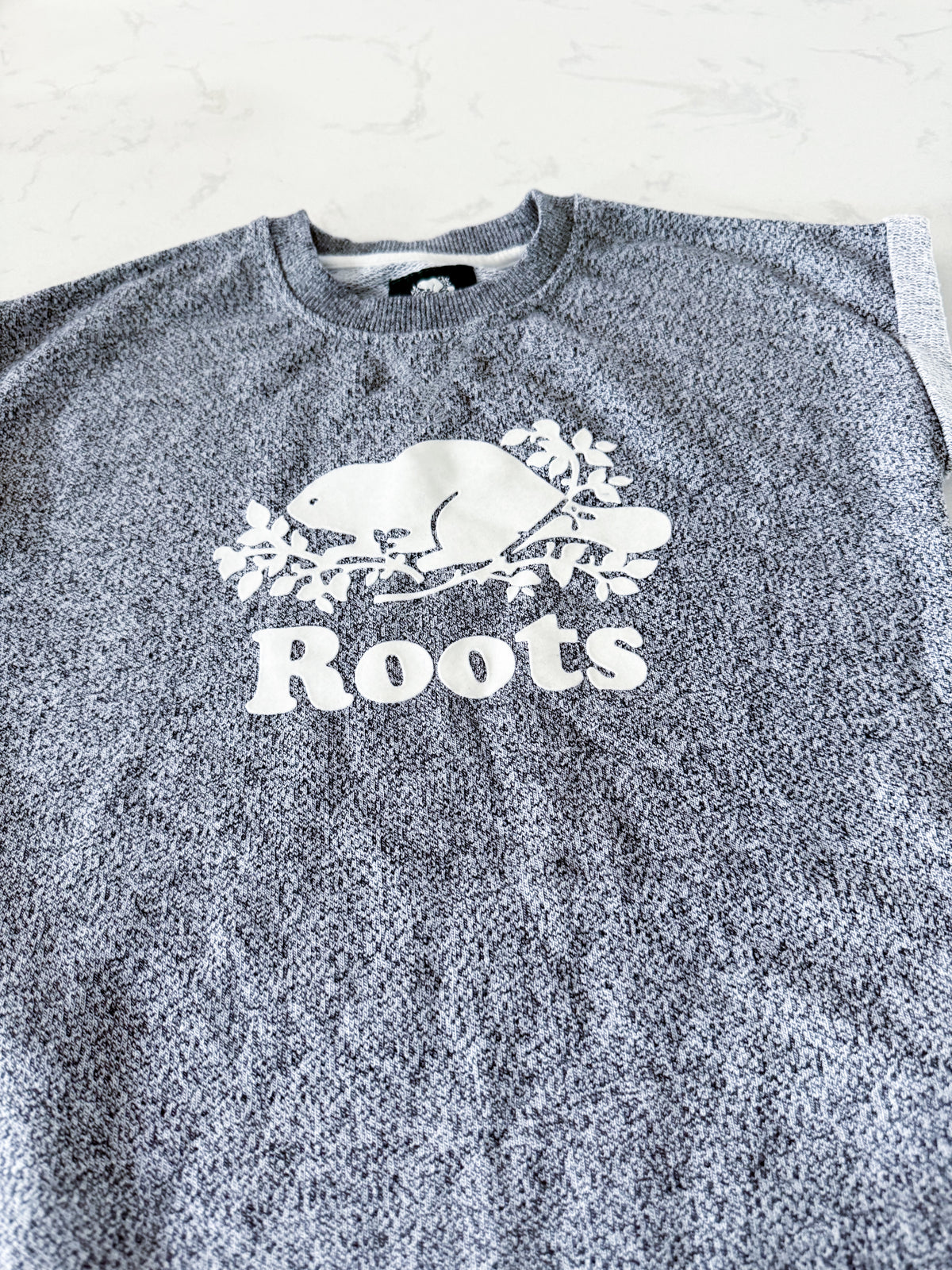 Roots- 7/8Y- VGUC- Grey speckled sweater dress with white logo