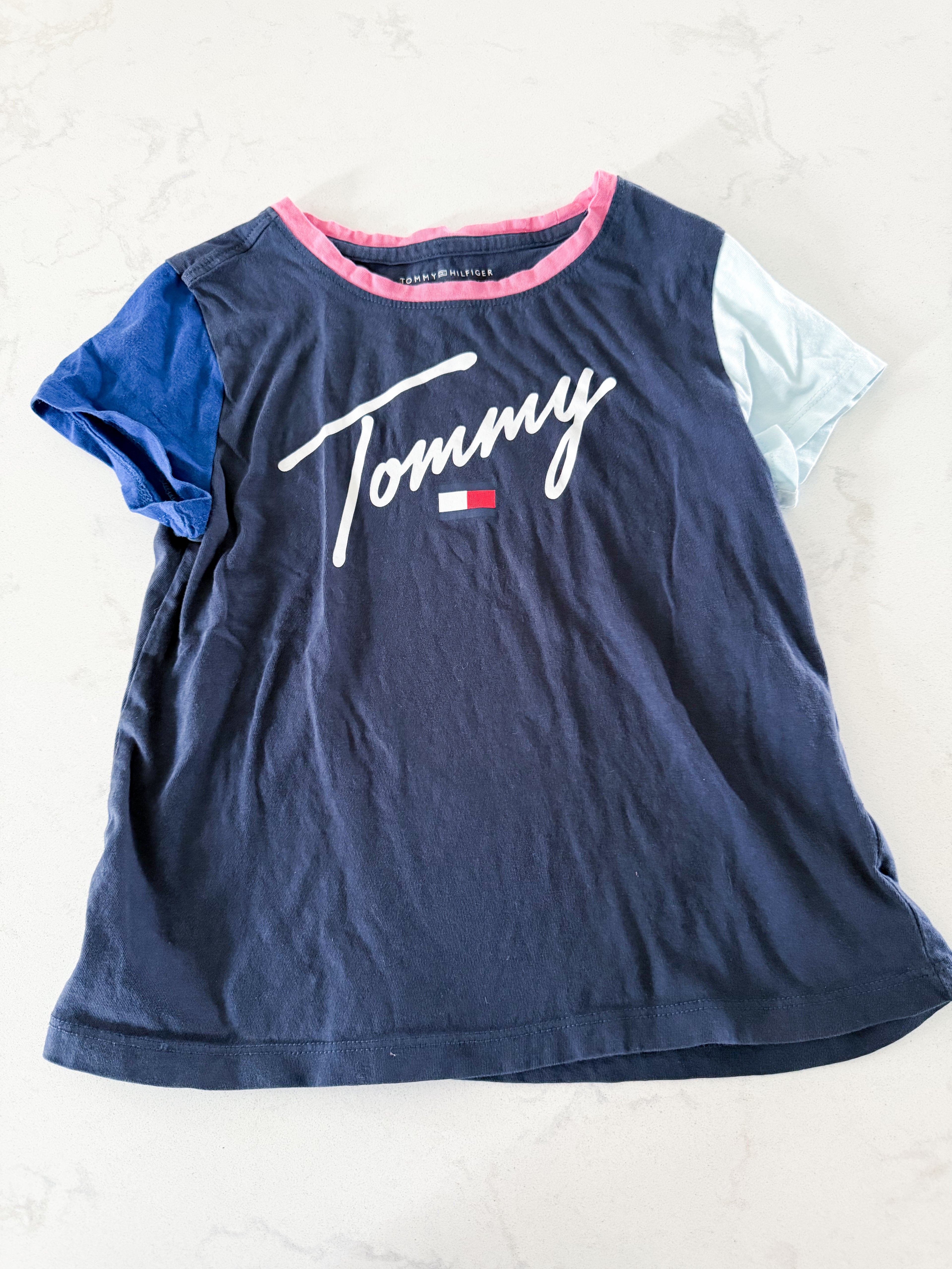 Tommy Hilfiger- fits 5T- VGUC- multi coloured t shirt with logo