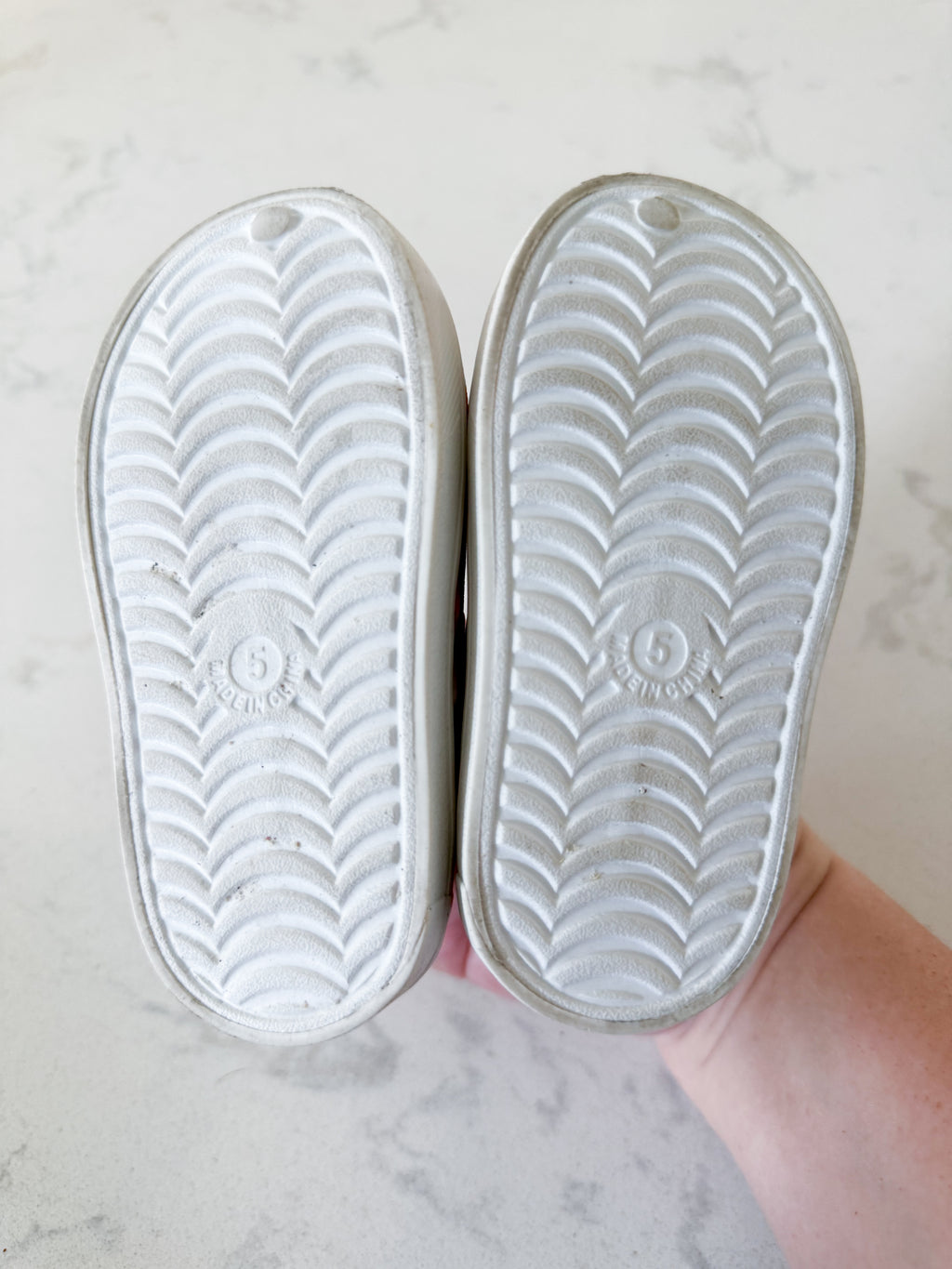 Old Navy- 5C- VGUC- white slip ons with multicoloured florals