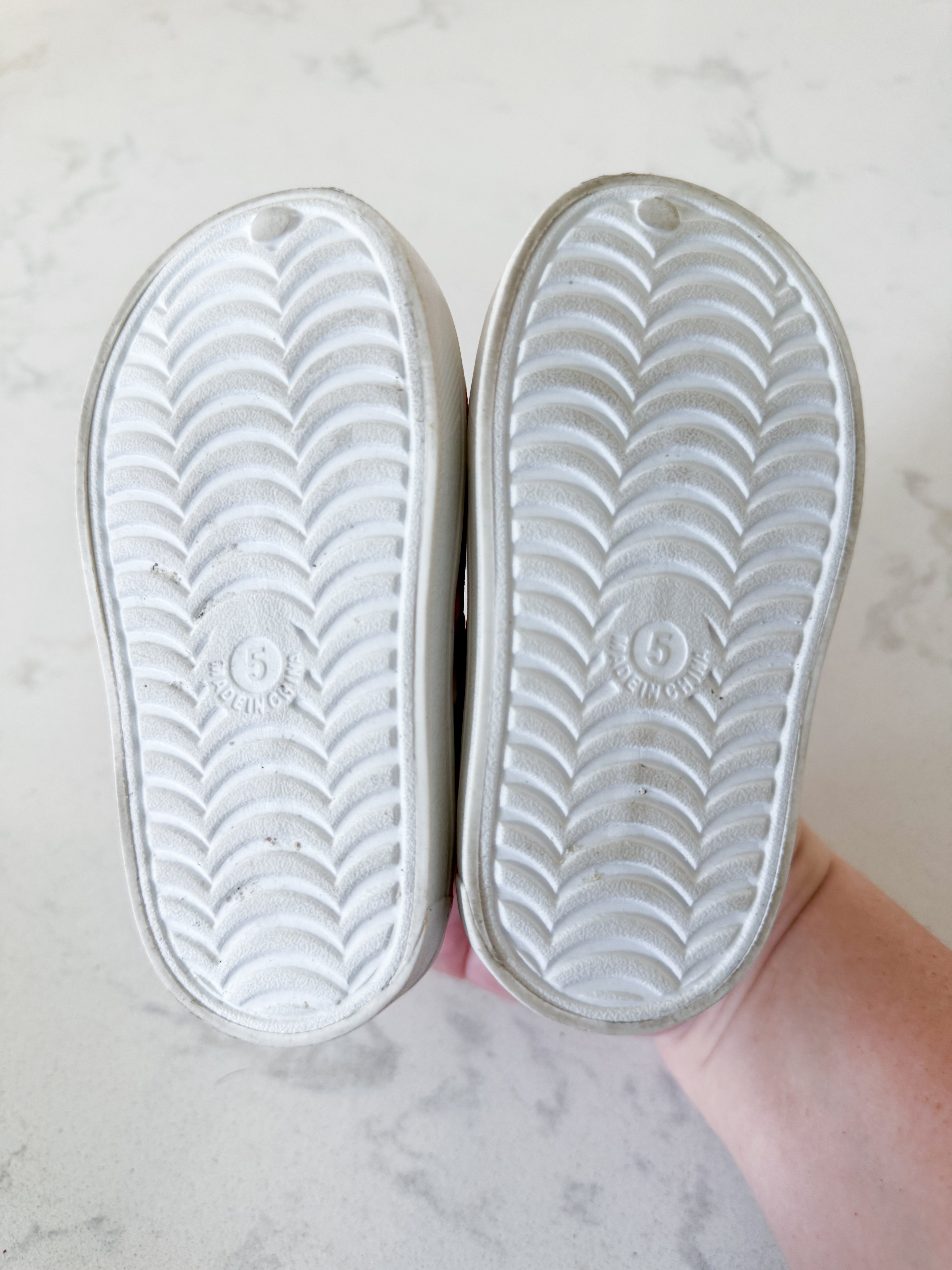 Old Navy- 5C- VGUC- white slip ons with multicoloured florals