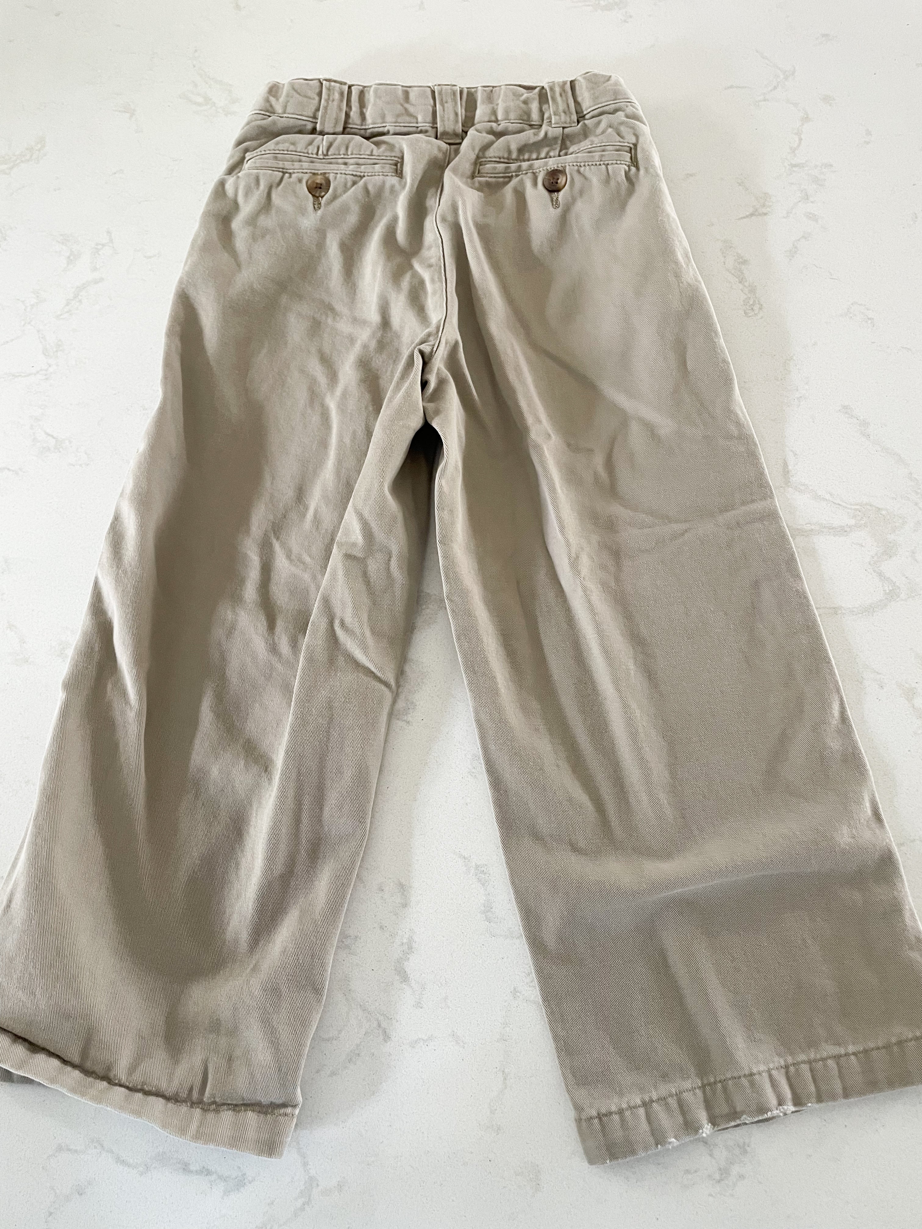 The Children’s Place- 4T- beige khaki pants