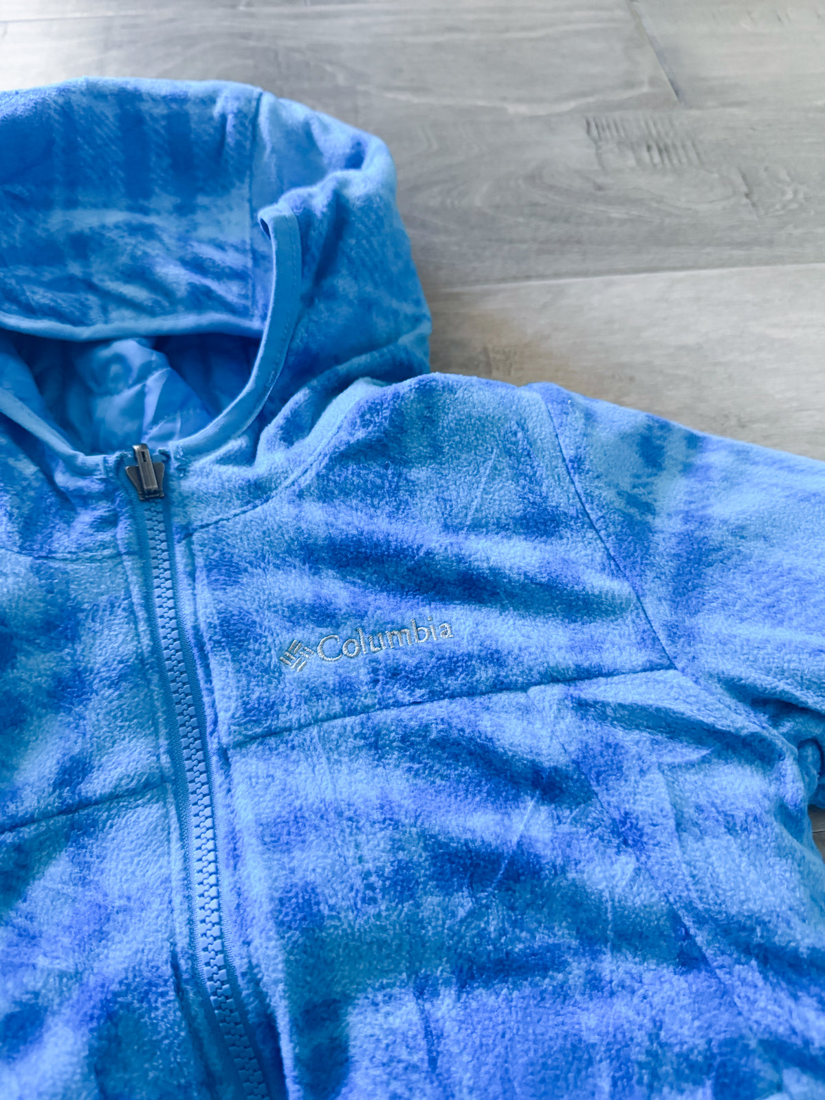 Columbia- 4T- VGUC- reversible blue quilted jacket with fleece interior