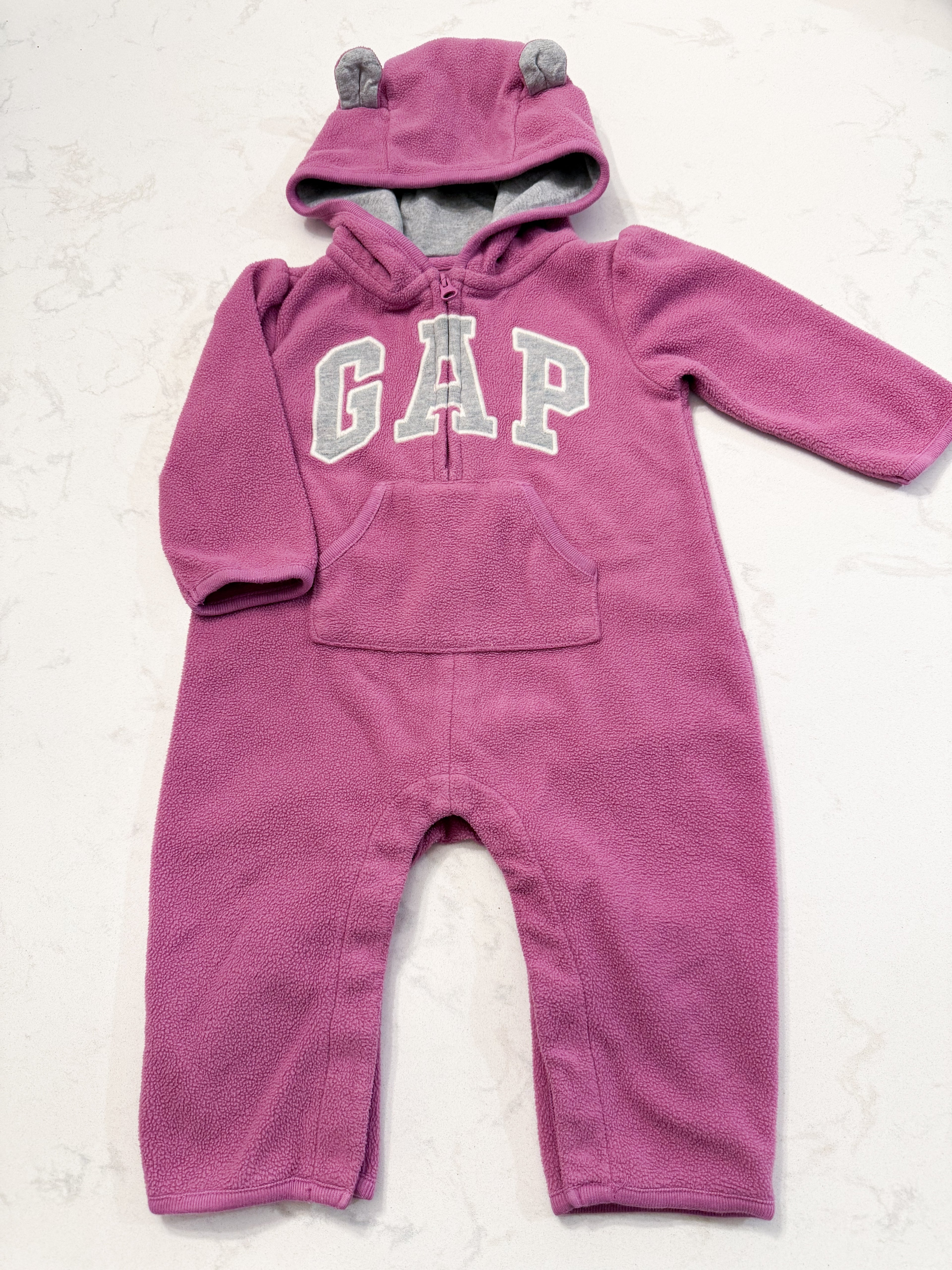 Gap- 6-12m- GUC- purple fleece bunting suit