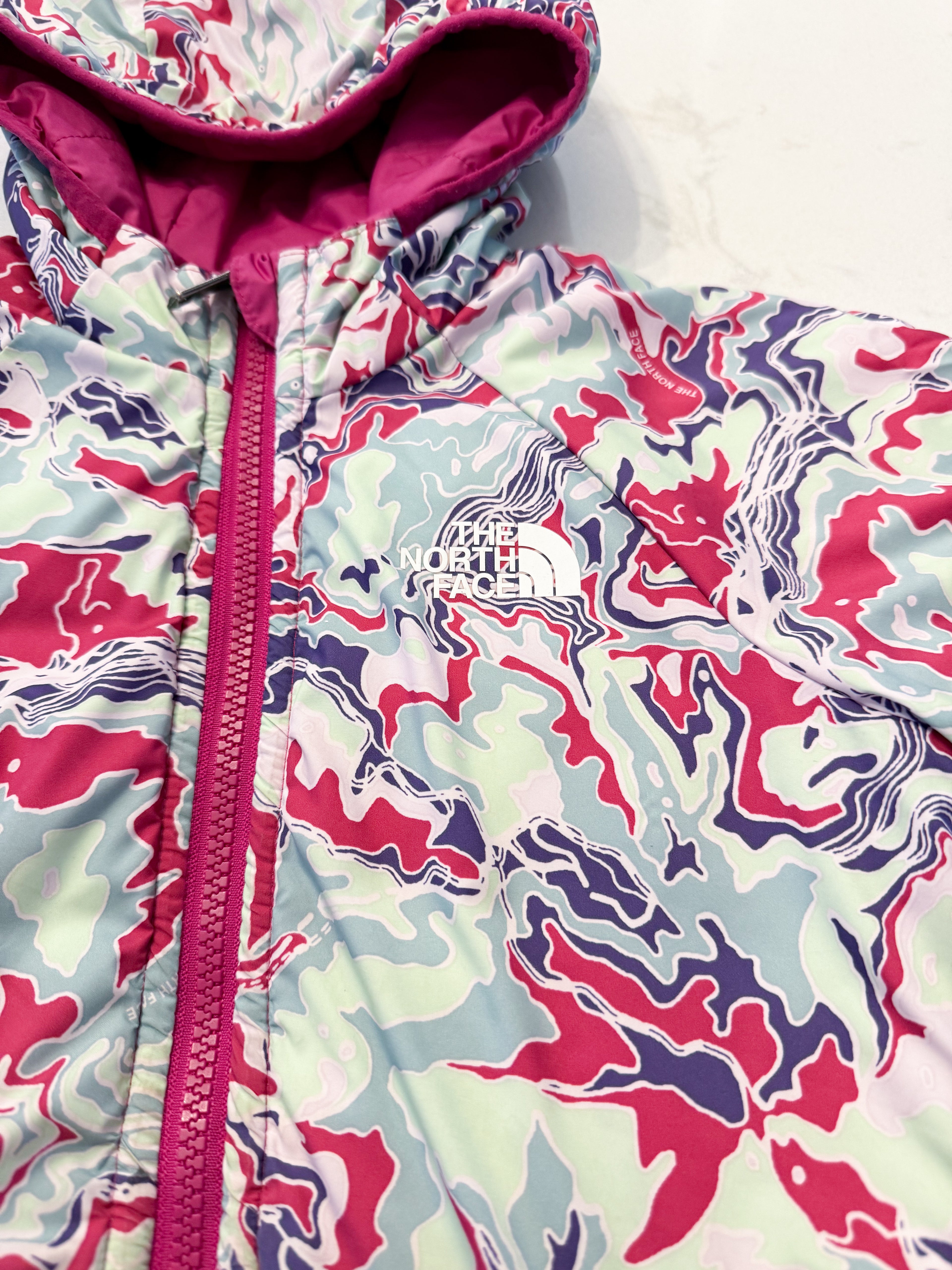 The North Face- 5T- PLAYYYYY- reversible thin spring puffer jacket with pink mint green and purple marbling pattern