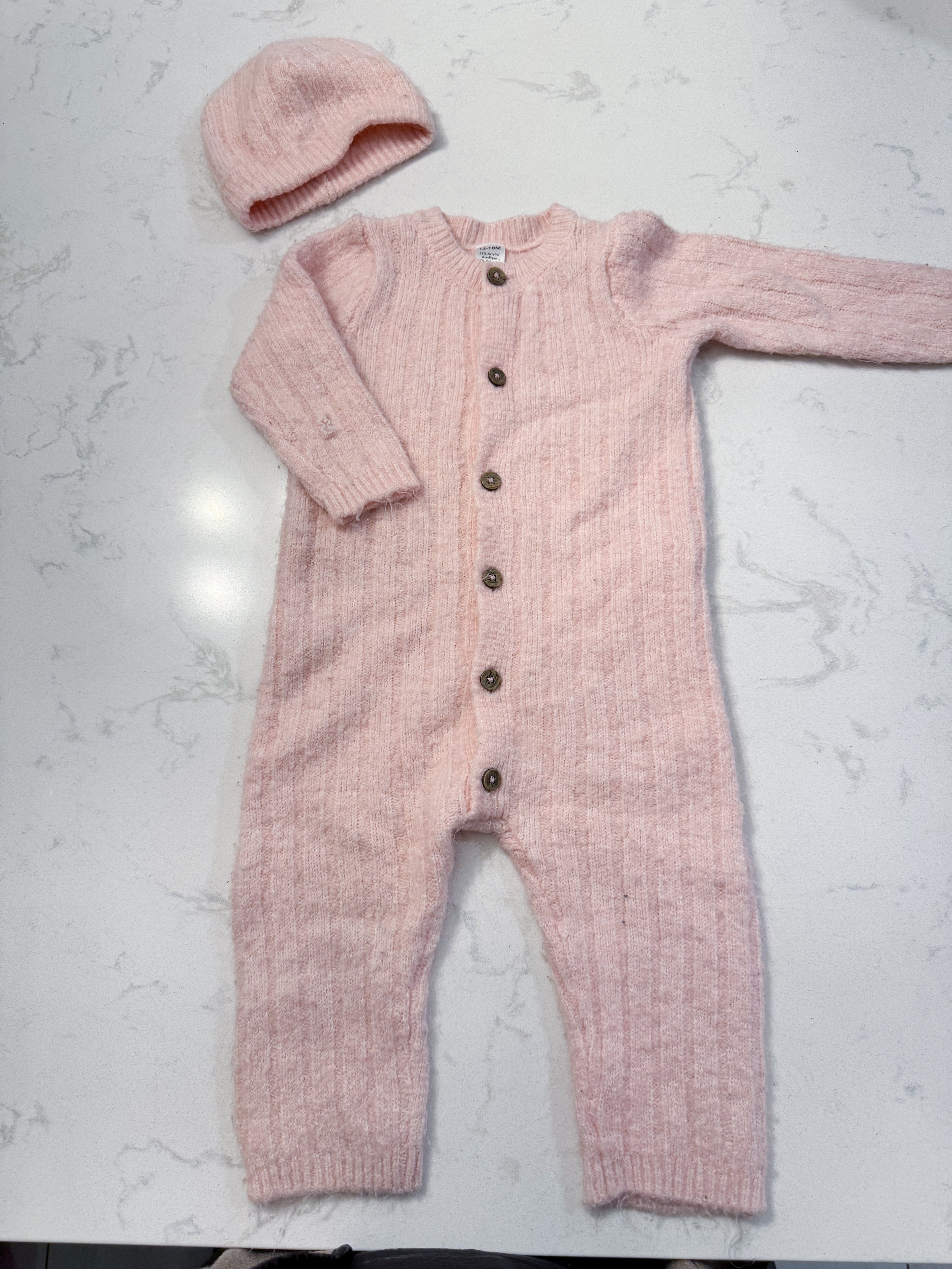 George- 12-18m- GUC- light pink knit pink one piece with matching hat.
