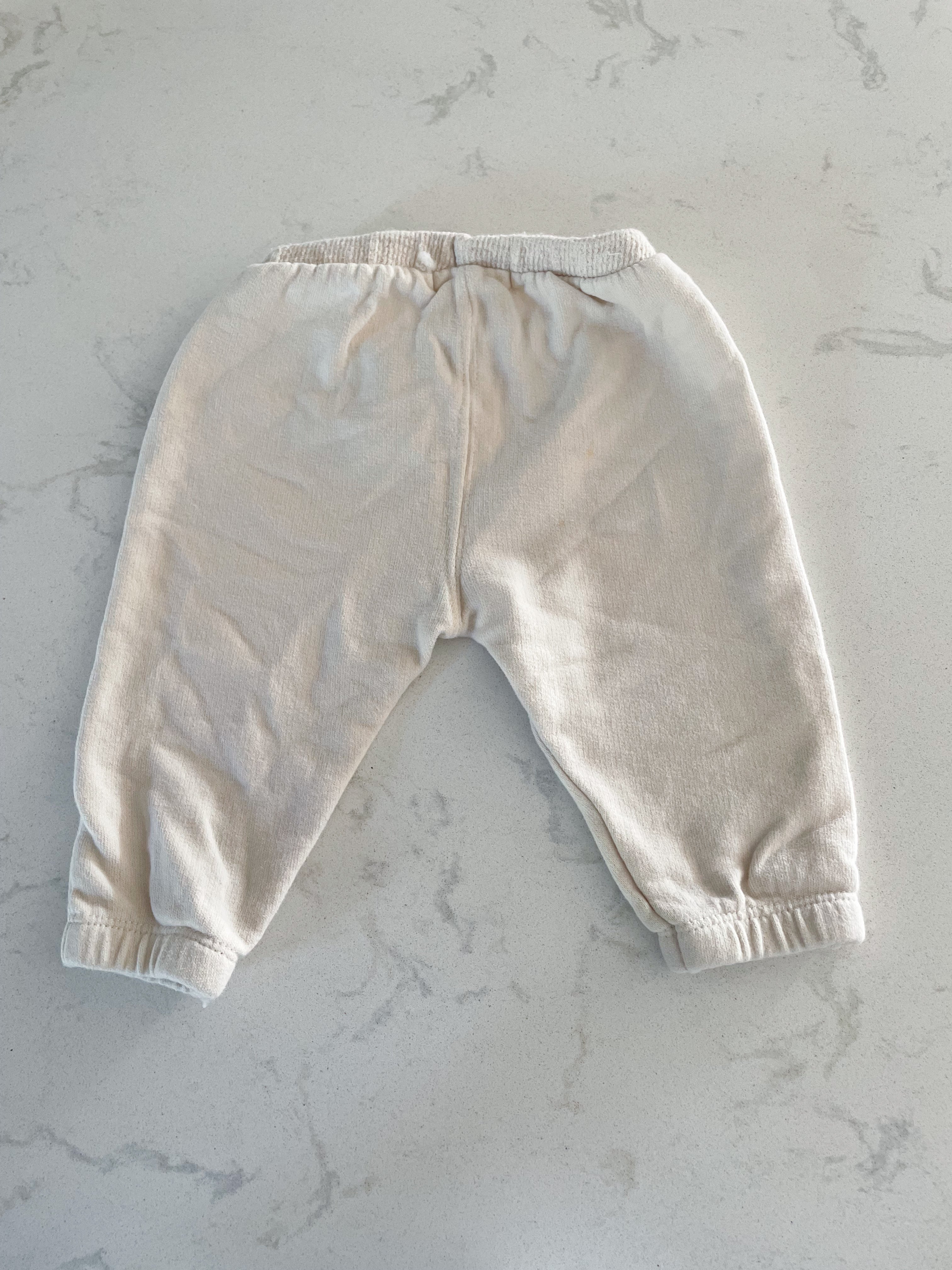 Zara-1-3m-PLAY- cream sweat pants