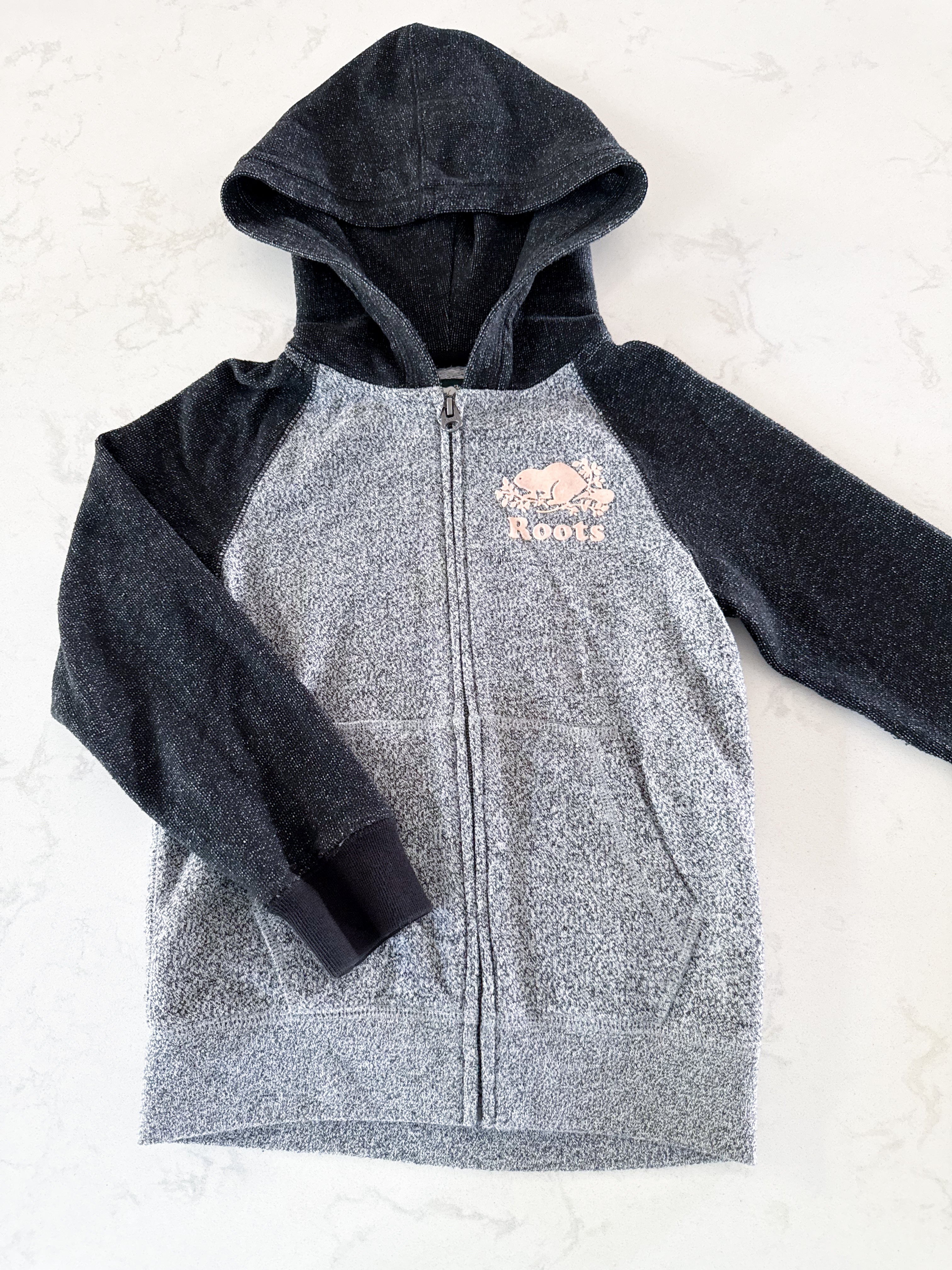 Roots- 5-6Y- VGUC- grey and black speckled zip up hoodie with pink logo