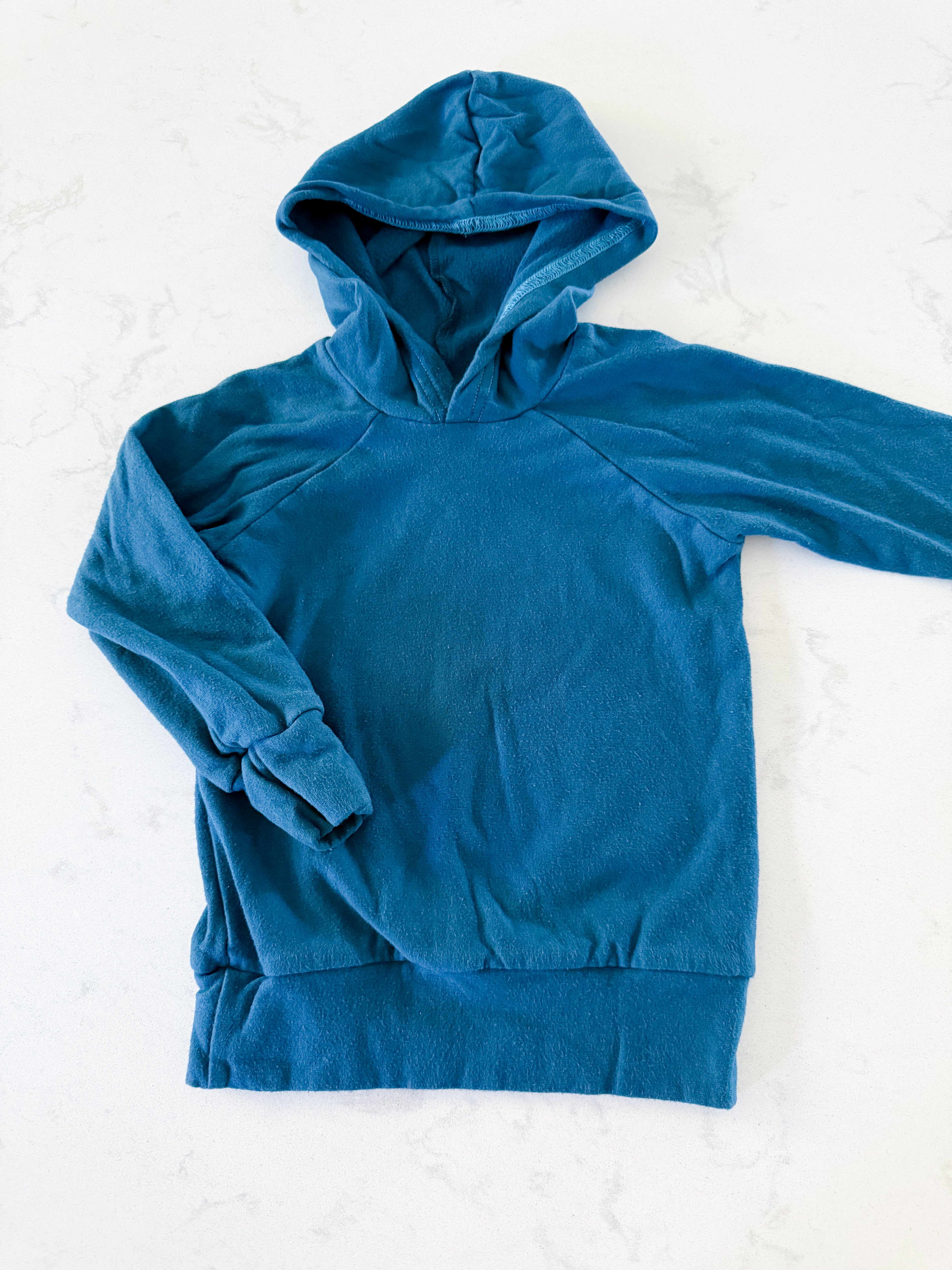 Vi & Jax- 6-12m- GUC- blue bamboo hoodie