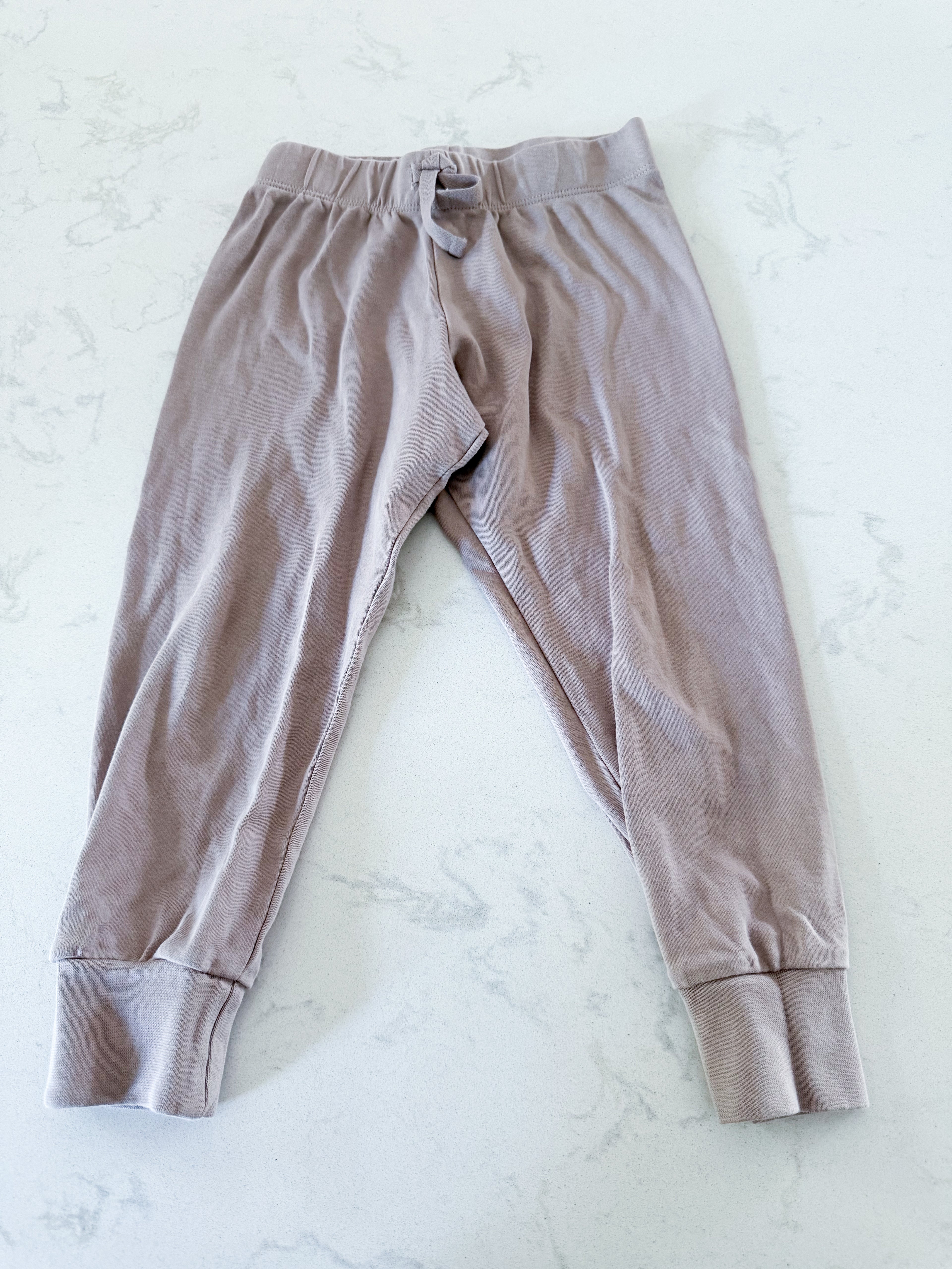 Colored Organics- 4T- VGUC- creamy brown organic cotton leggings