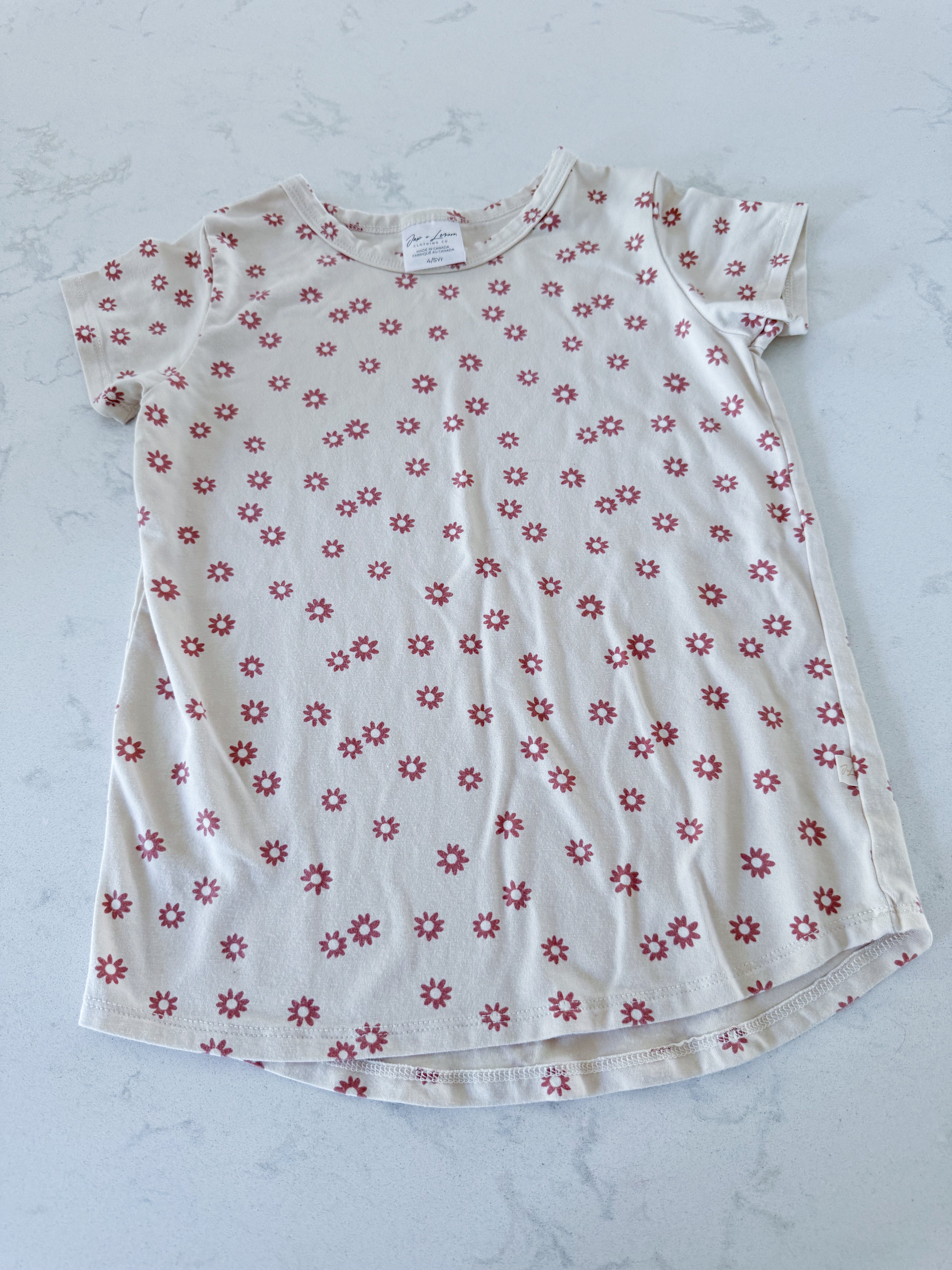 Jax and Lennon- 4/5Y- VGUC- beige bamboo short sleeve shirt with small dusty rose florals