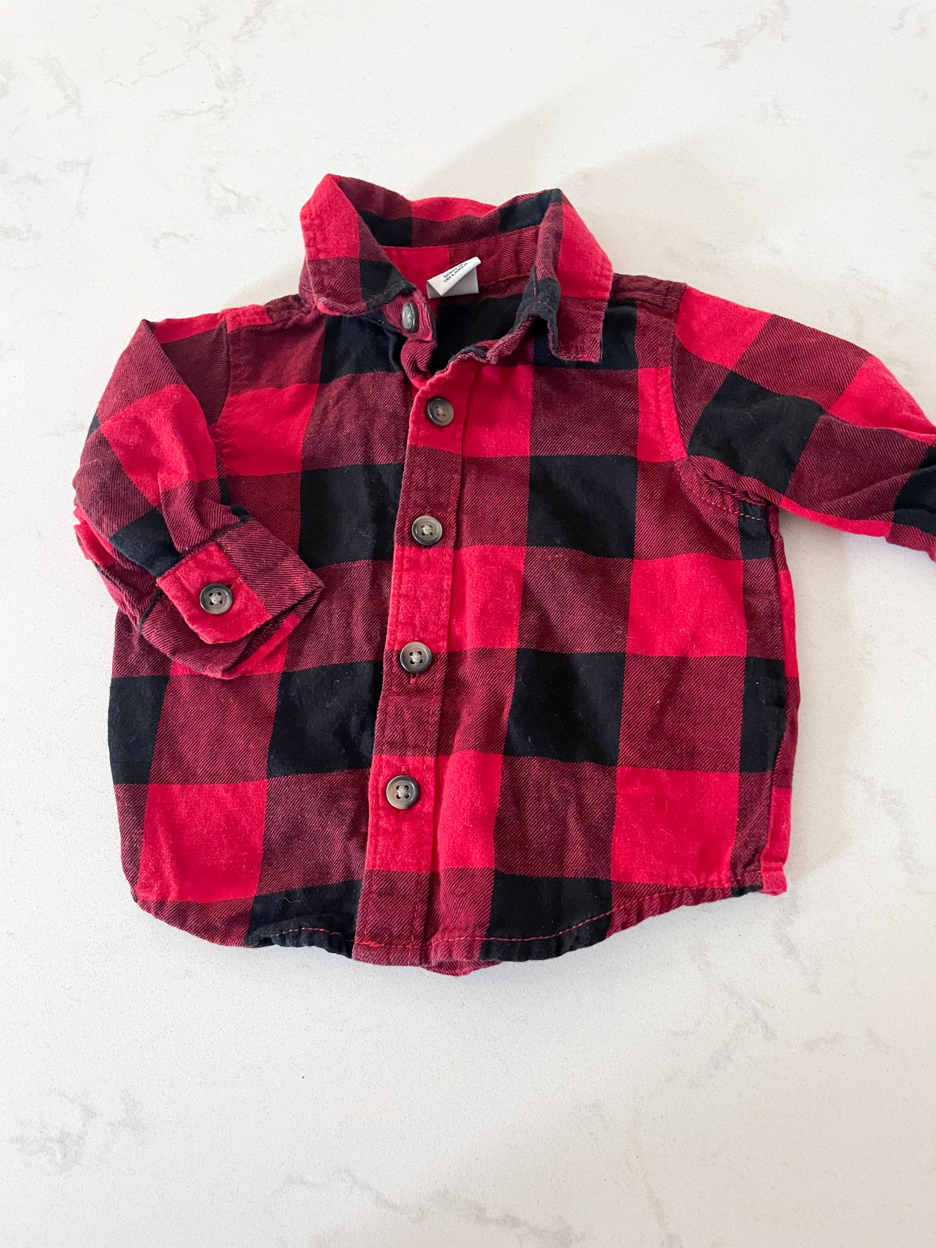 Old Navy- 0-3m-GUC- black and red button up shirt