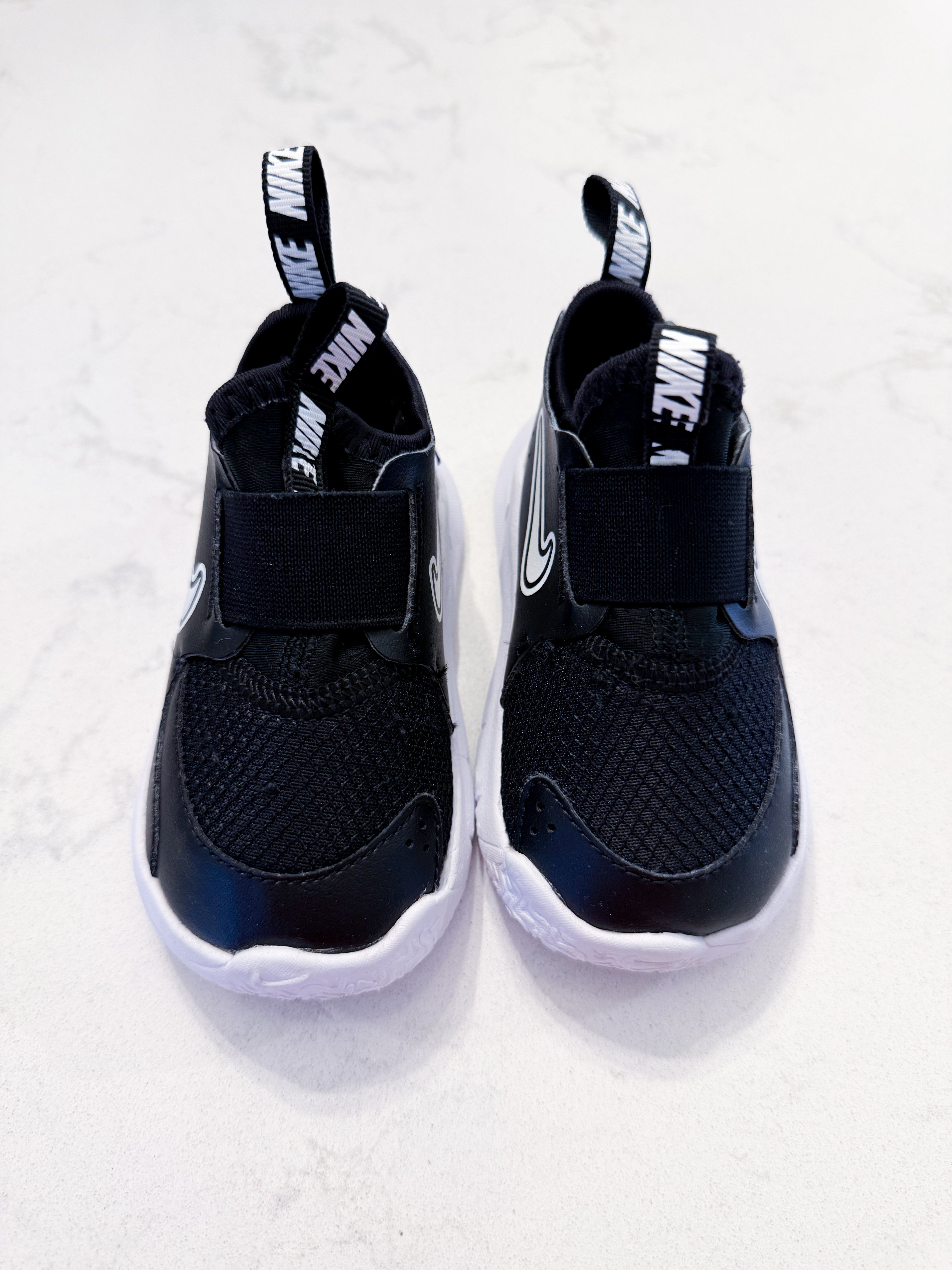 Nike- 5C- VGUC- black slip on shoes