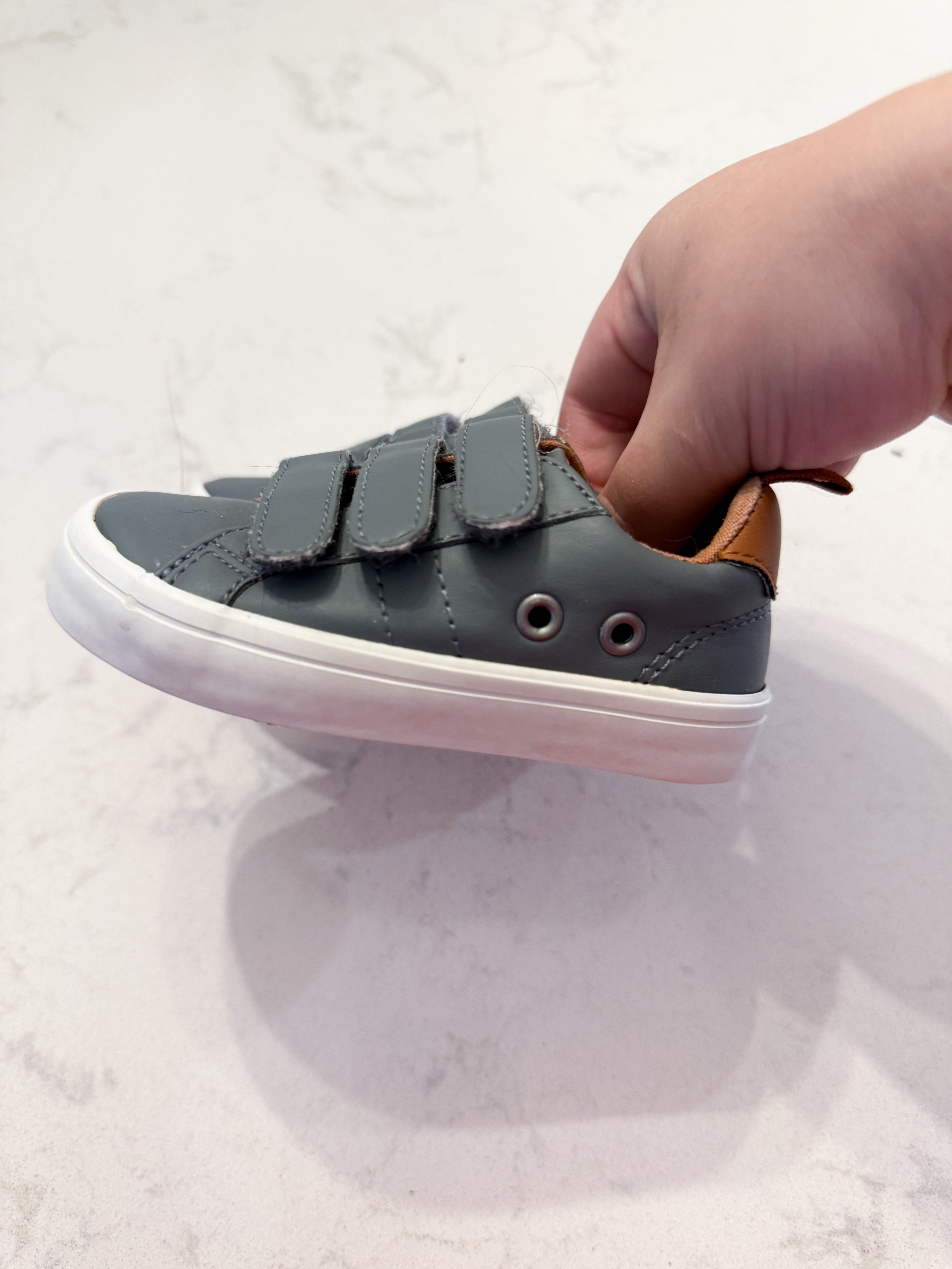 Old Navy- 5C- GUC- grey Velcro slip on shoes