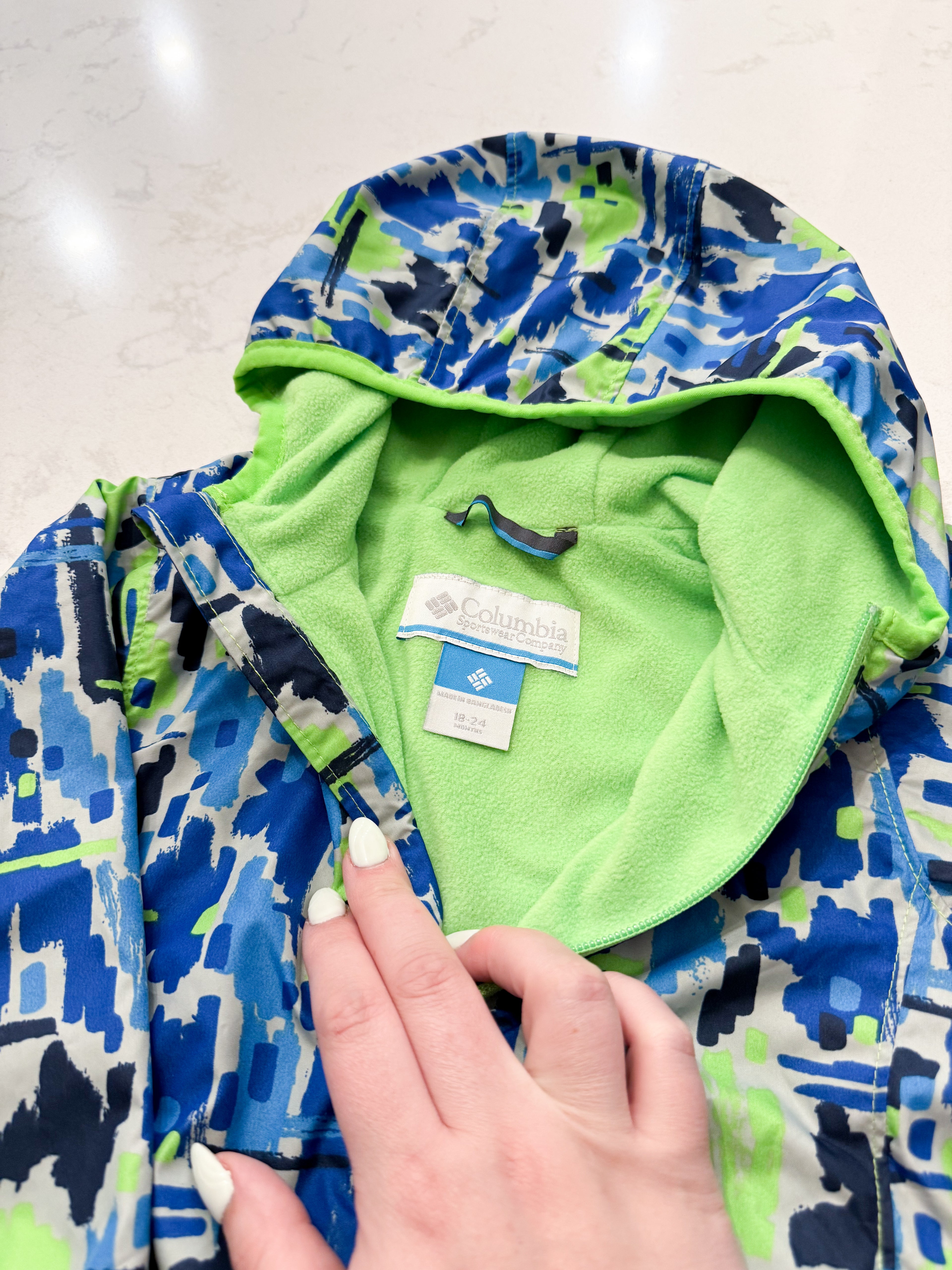 Columbia- 18-24m- VGUC- blue and green windbreaker with fleece lining
