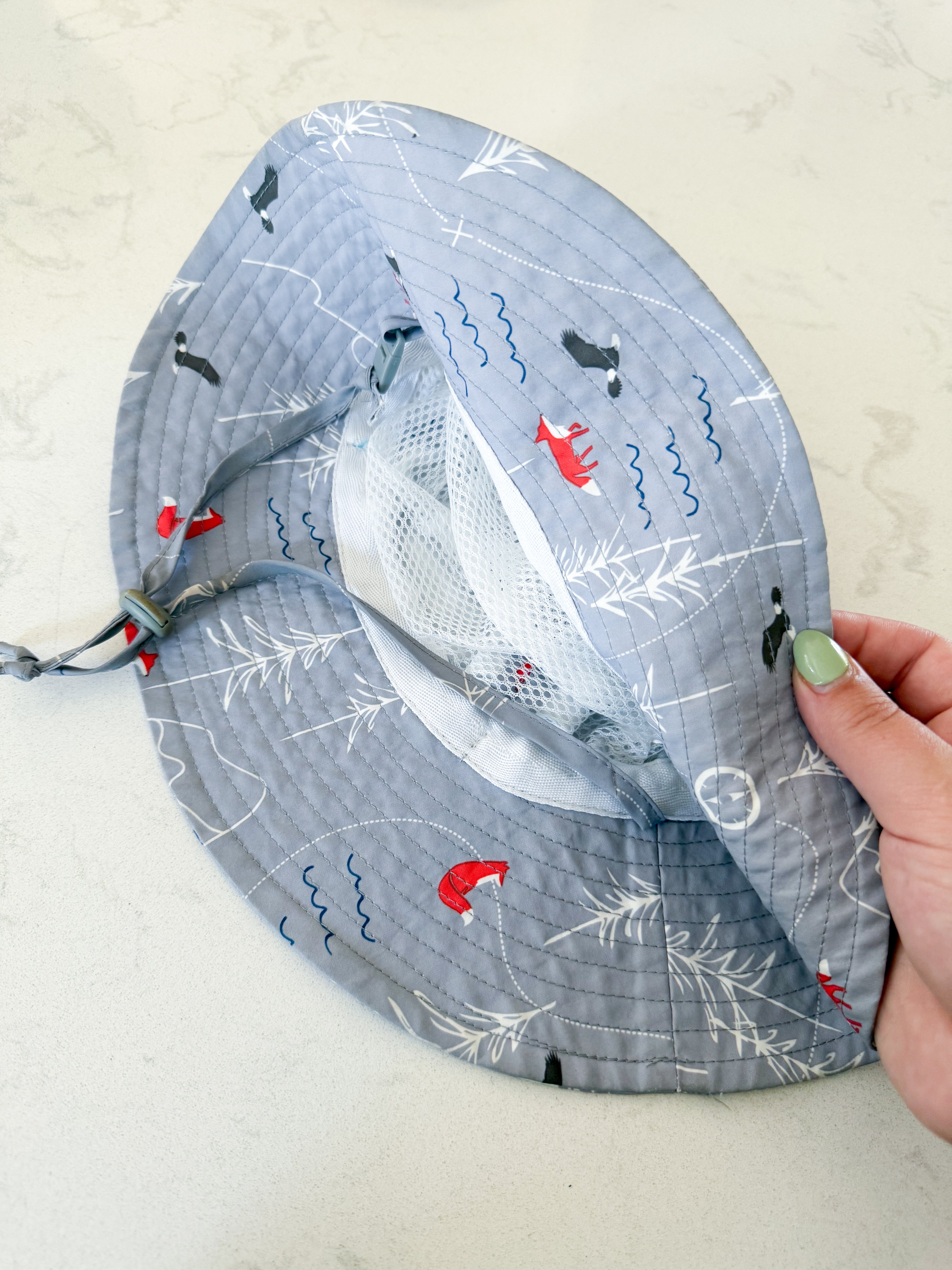 Jan and Jul- L (2-5Y)- VGUC- grey sun hat with little foxes