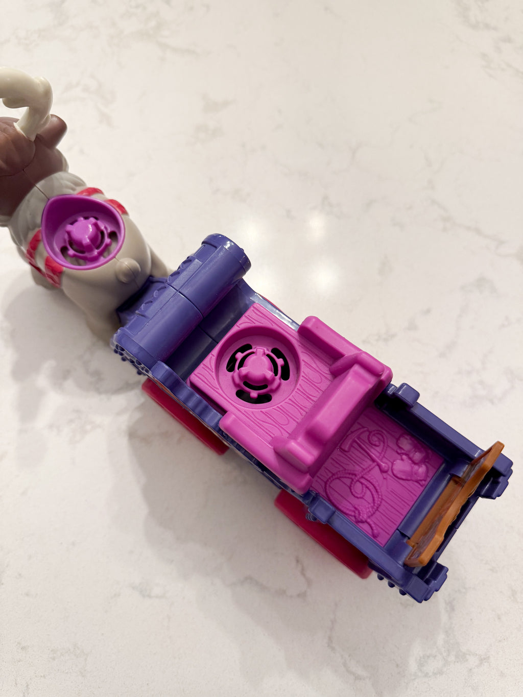 Fisher Price- GUC- Frozen Sven and sleigh ** missing Kristoff**