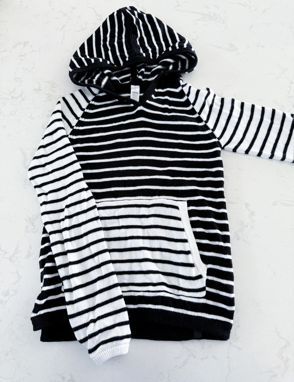 Iviva- 10Y- VGUC- White and black striped knit sweater with hood