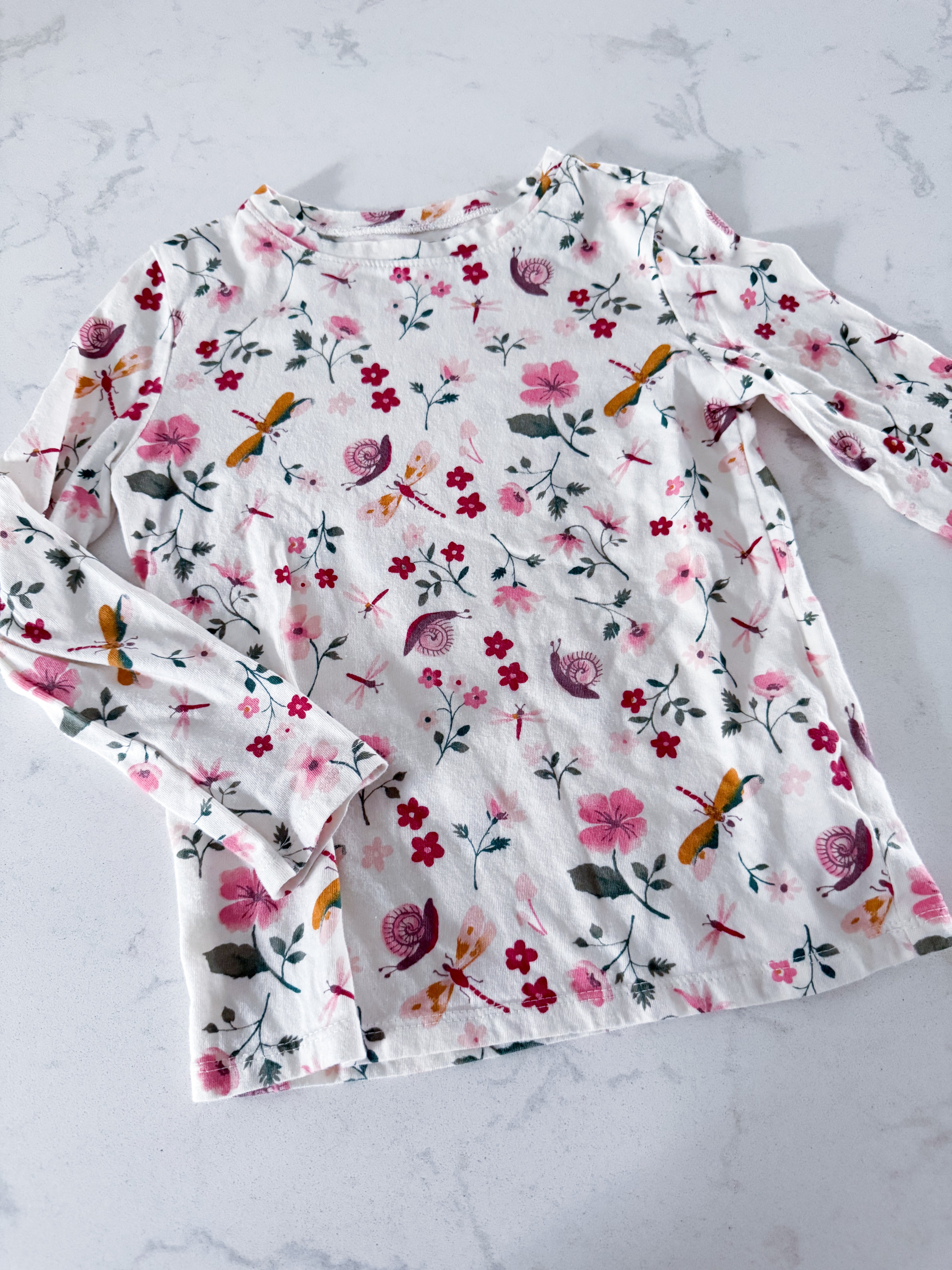 Old Navy- 5T- GUC- long sleeve white shirt with spring floral pattern