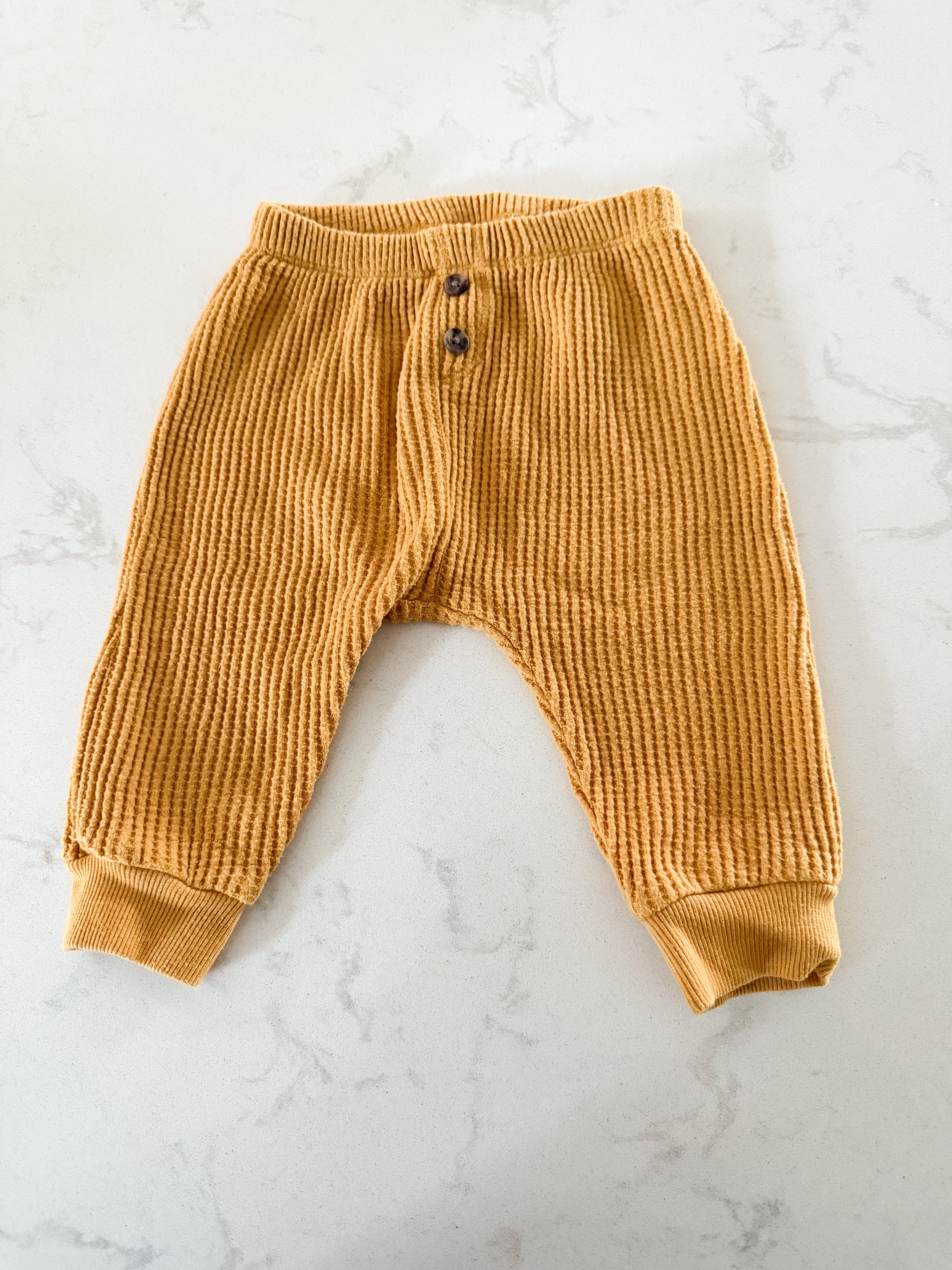 Old Navy- 6-12m- GUC- waffle knit yellow pants