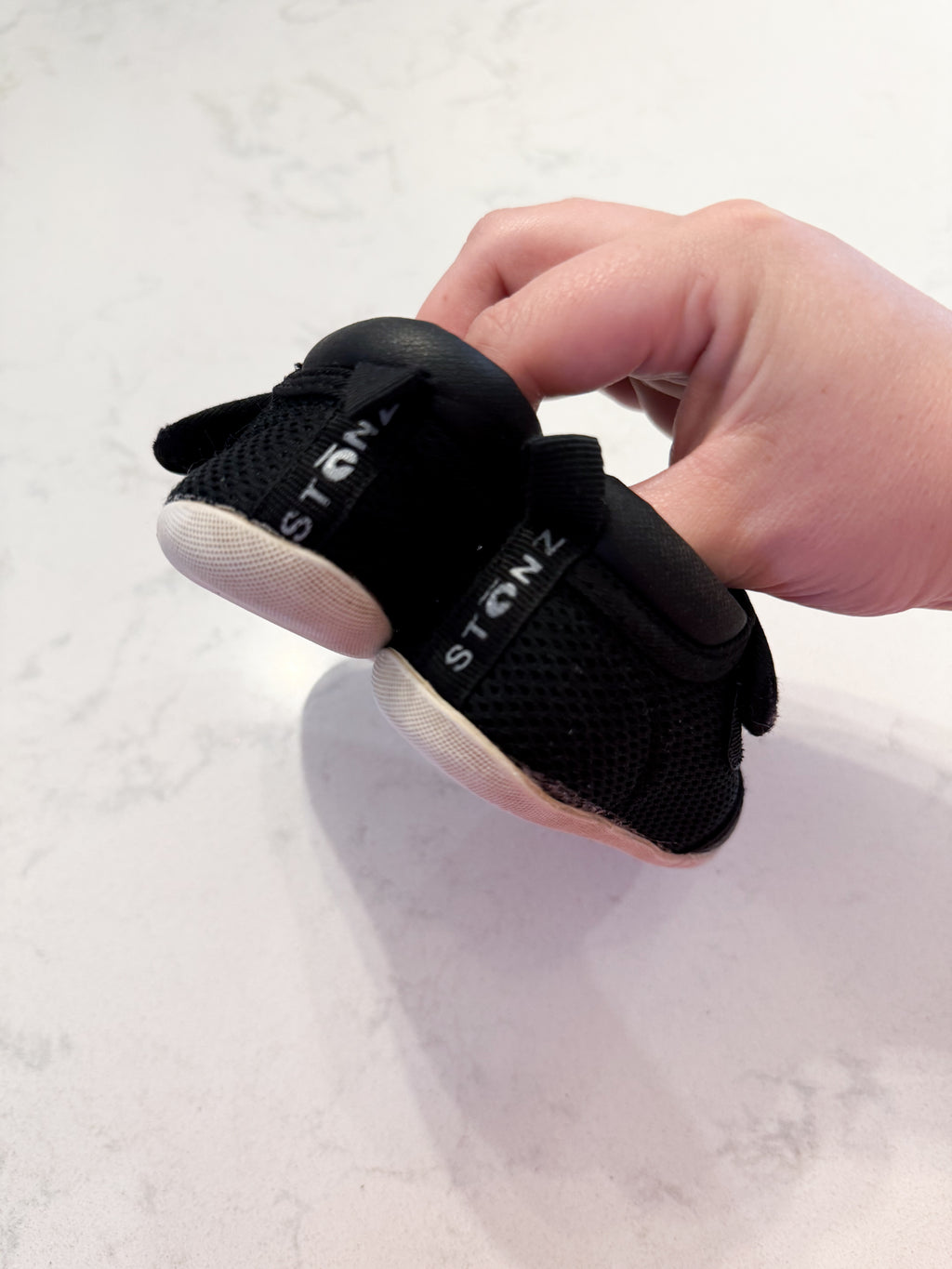 Stonz- 12-18m- GUC- black slip on shoes